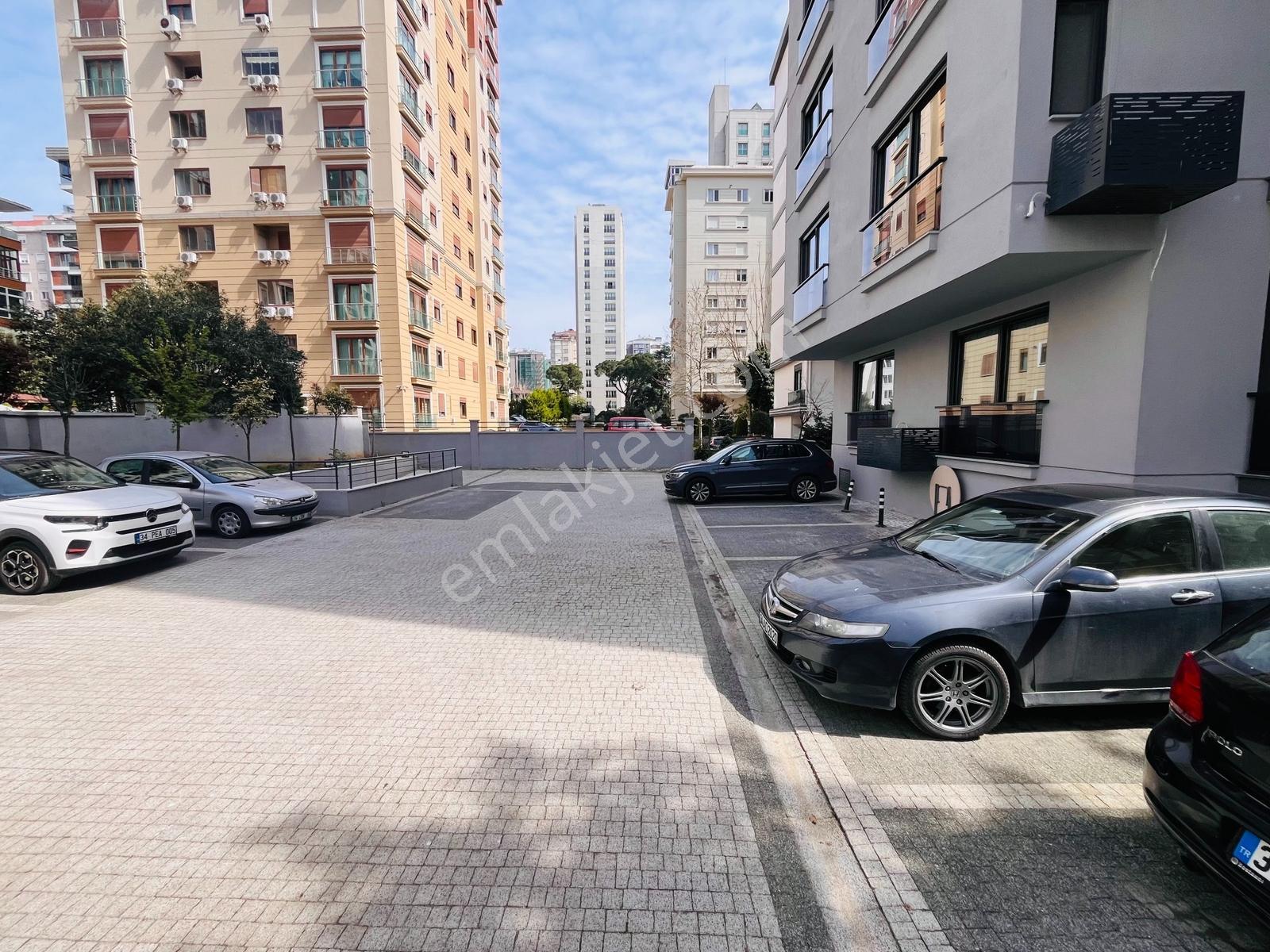 Lf İmaj Caddebostanda Yeni Binada Balkonlu 135m2boş 3+1 Ebevynli - Görsel 10