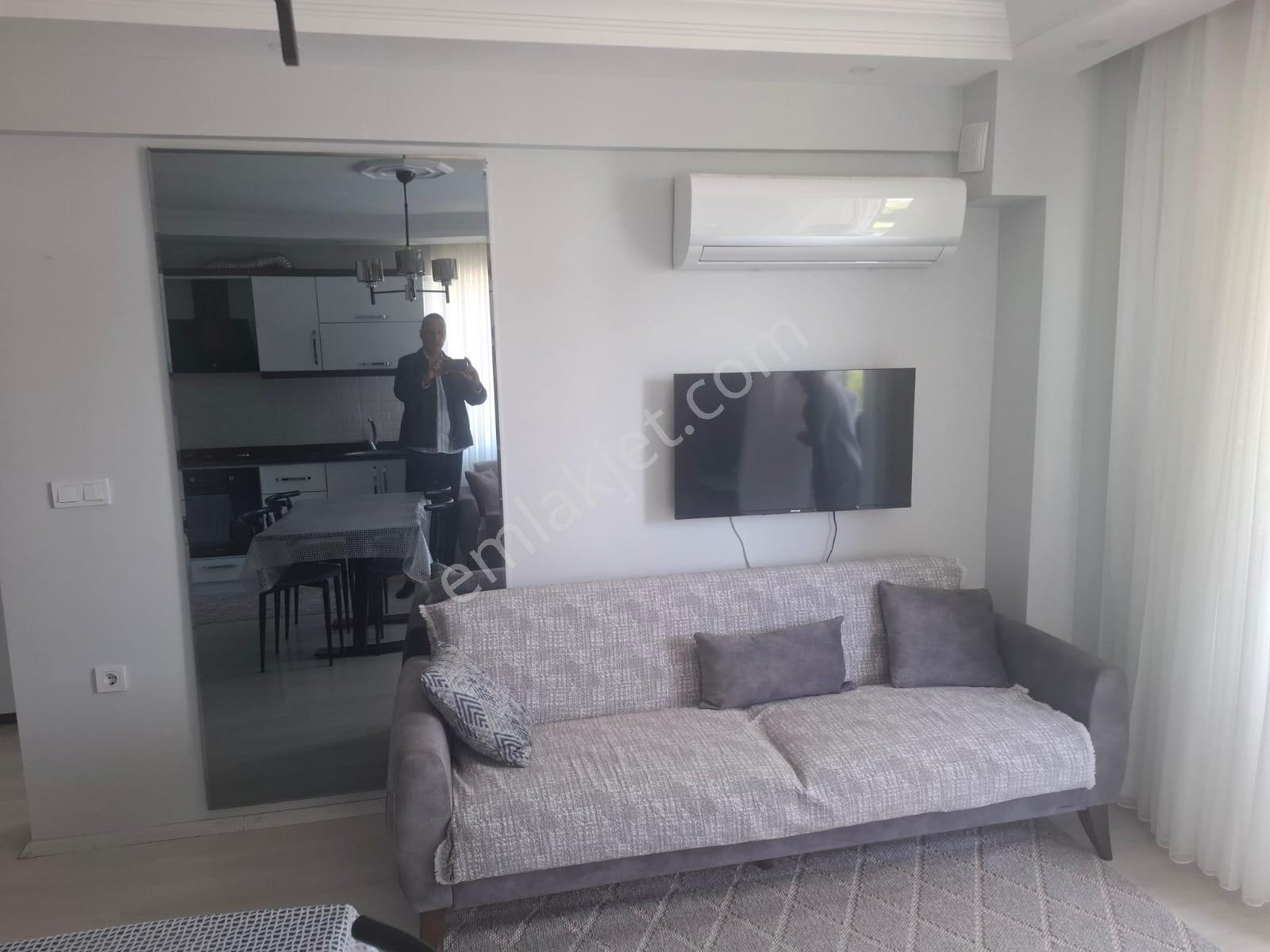 Havuzlu Sitede Aileye Uygun 6 Kişilik Günlük Kiralık Daire - Görsel 17