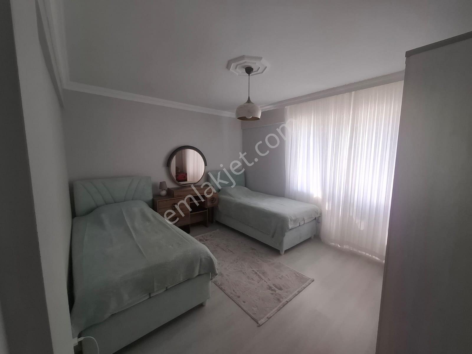 Havuzlu Sitede Aileye Uygun 6 Kişilik Günlük Kiralık Daire - Görsel 7