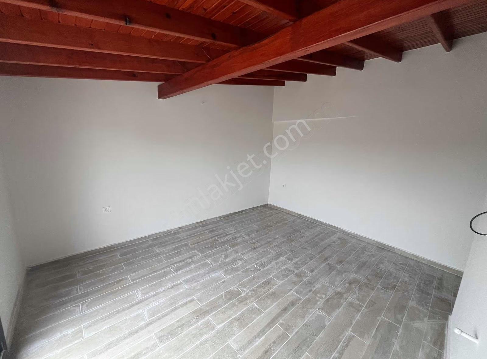 Denize 300 Metre Daire Fiyatına Villa (teklife Açık) - Görsel 13