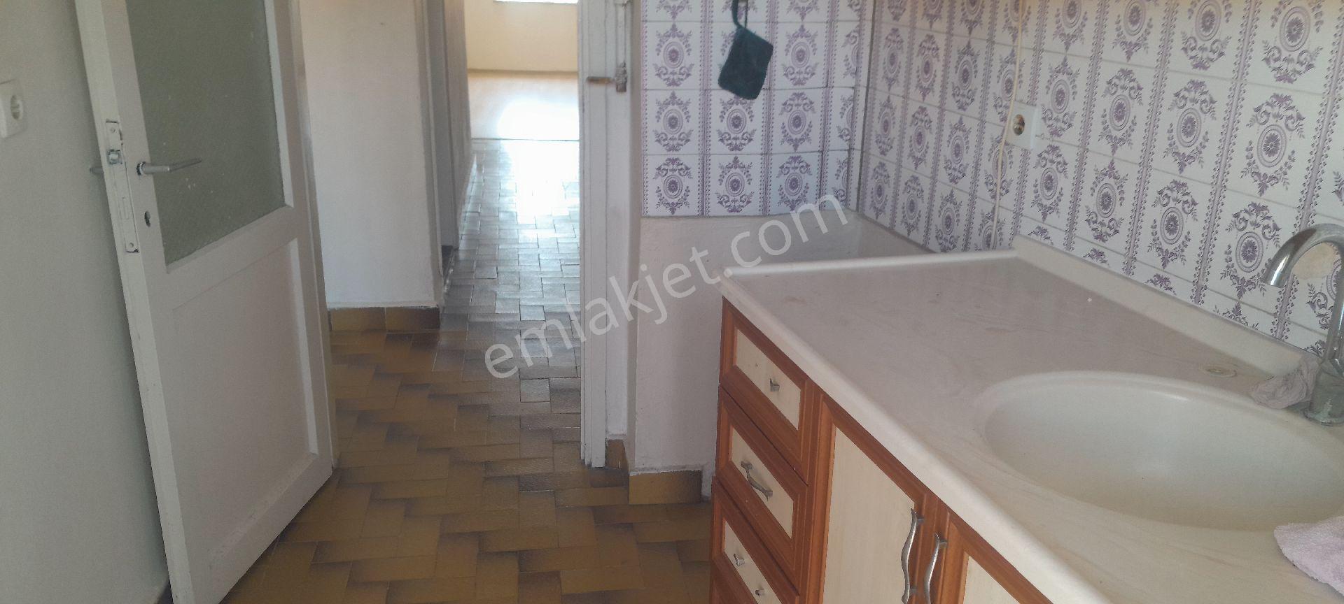 Manzaralı Balkonlu Sonkat D.gaz Sobalı Satılık Dairee - Görsel 26