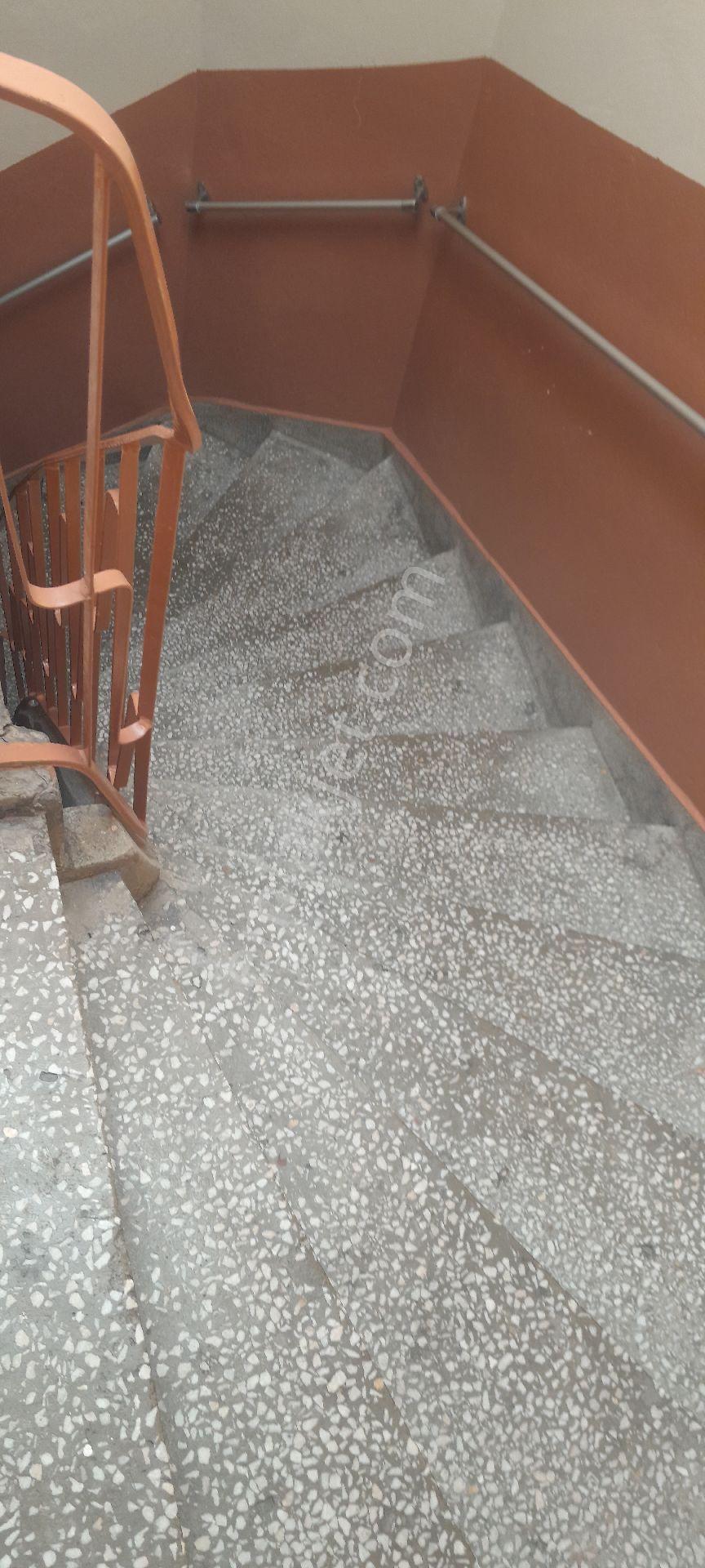 Manzaralı Balkonlu Sonkat D.gaz Sobalı Satılık Dairee - Görsel 34