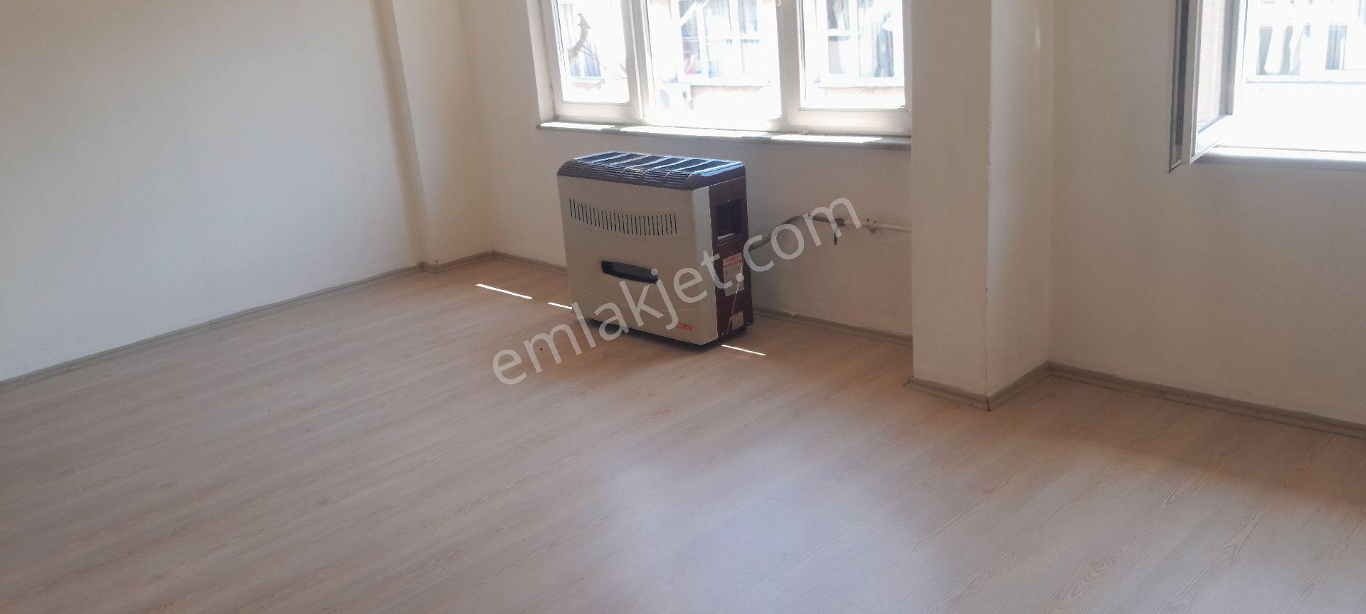 Manzaralı Balkonlu Sonkat D.gaz Sobalı Satılık Dairee - Görsel 7