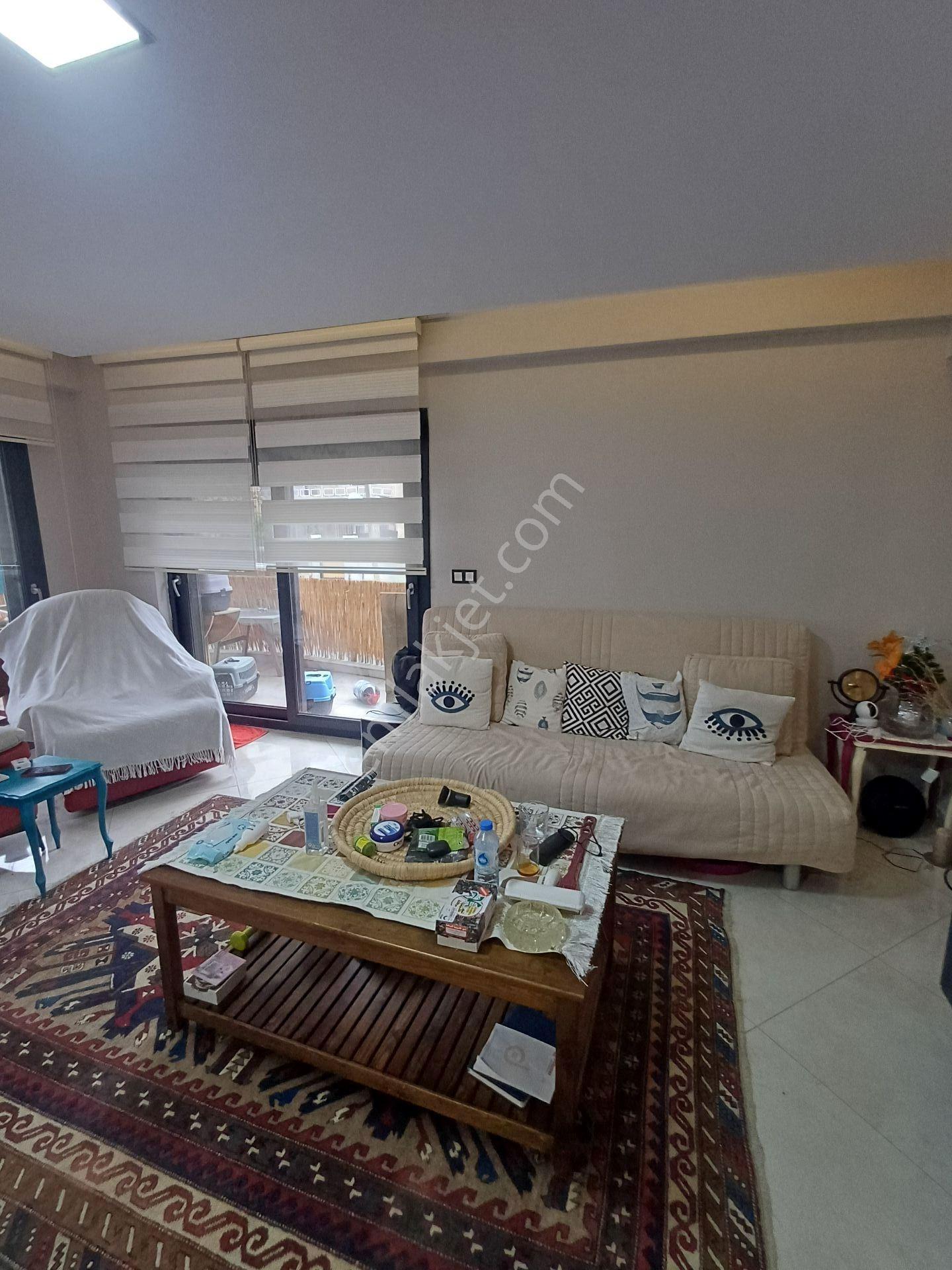 Kuşadası Doğalgaz Isıtmalı Havuzlu Sitede Daire Satılıktır - Görsel 14