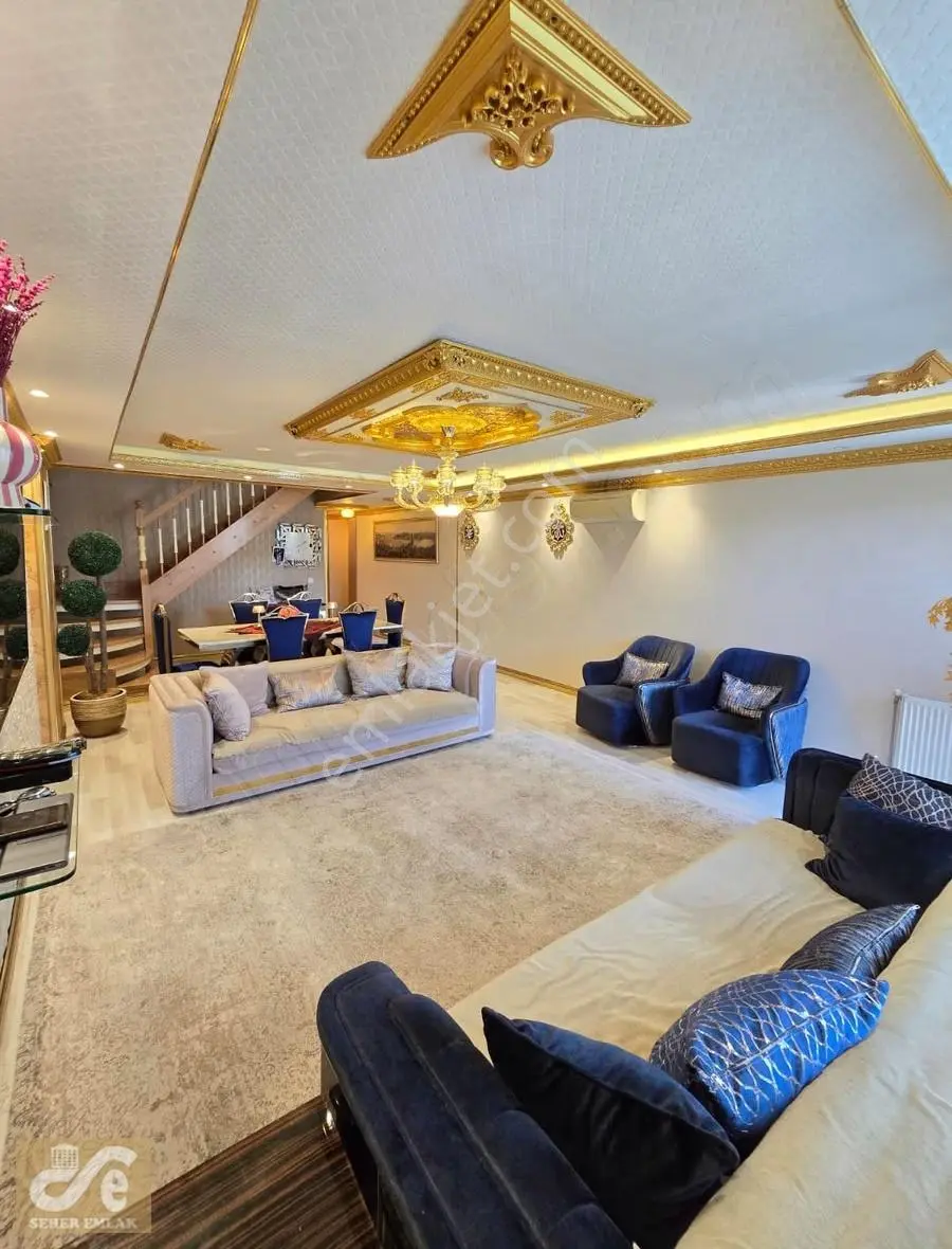 Bayrampaşa 50. Yıl Caddesin De 350m² Satılık 4+2 Emsalsiz Dublex - Görsel 4