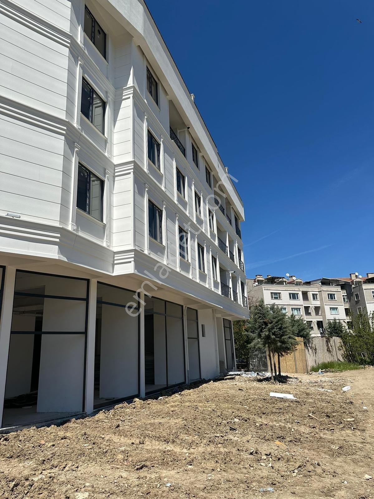 Altınova'da Satılık 3+1 Teraslı Yerden Isıtmalı Manzaralı Daire - Görsel 21