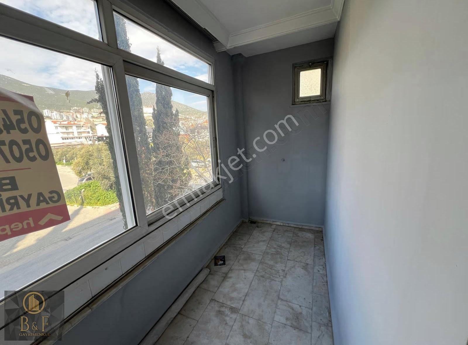 Milas Emek Mahallesinde Kiralık 4+1 Daire - Görsel 2