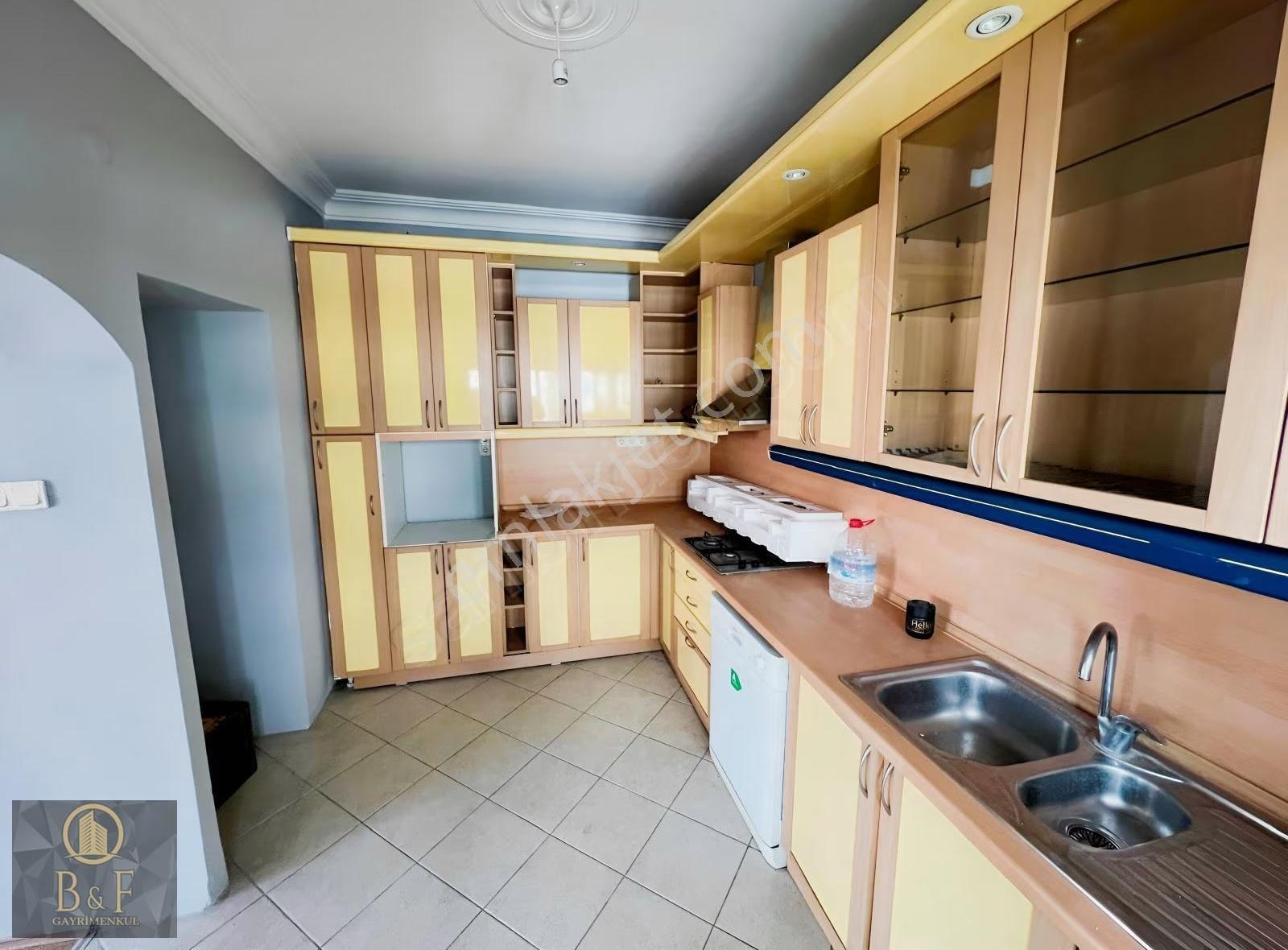 Milas Emek Mahallesinde Kiralık 4+1 Daire - Görsel 11