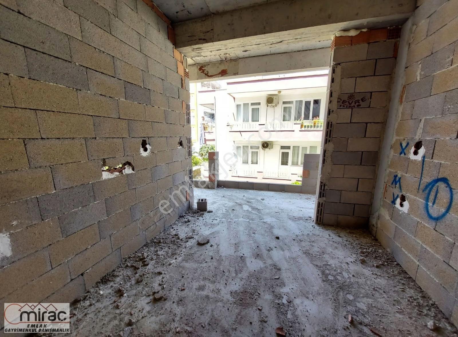 Kavaklı Mahallesinde Asansörlü 2+1 Arakat Sıfır Daire - Görsel 6