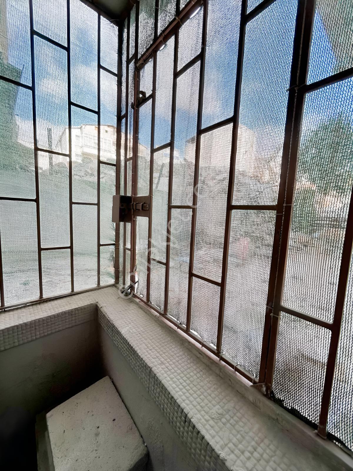 Sefaköy Kemalpaşa'da Satılık 2+1 Daire, Metrobüse 5 Dk! - Görsel 25
