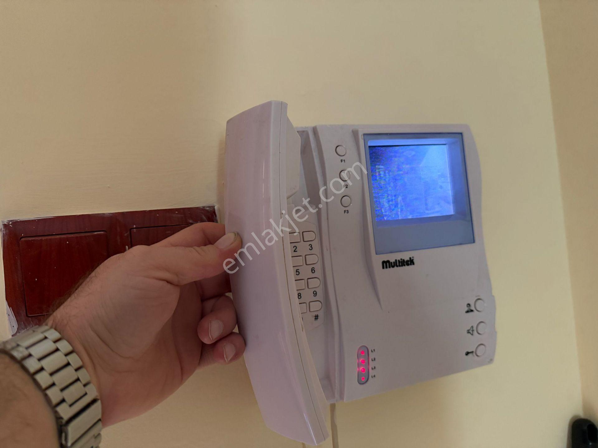 Kasımpaşa Mahallesinde Temiz 7+1 Kiralık Dubleks Daire - Görsel 37
