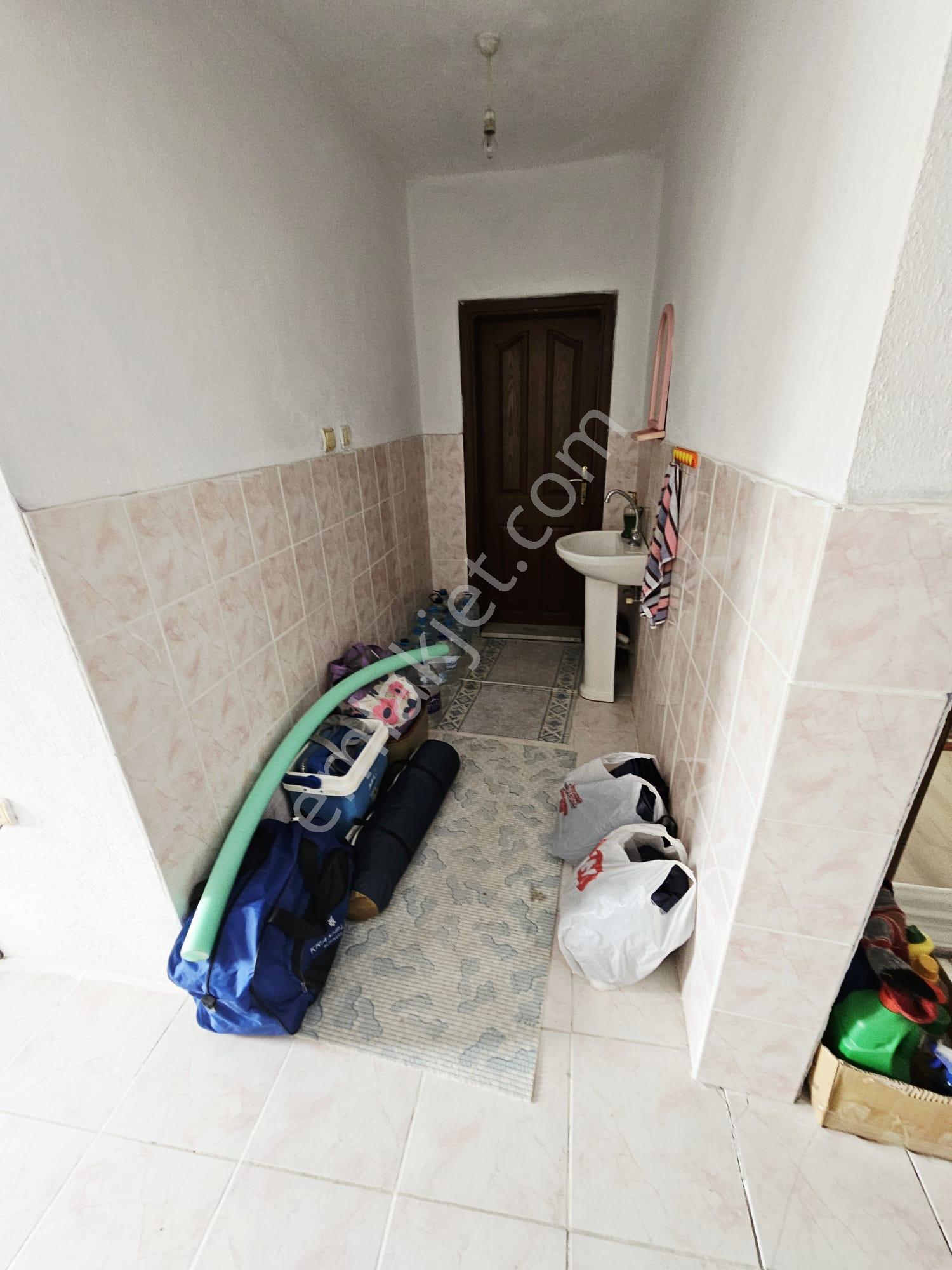 Manyas Çarşı Mh. Satılık Mera Cepheli Ful Eşyalı Müstakil Evimiz - Görsel 21