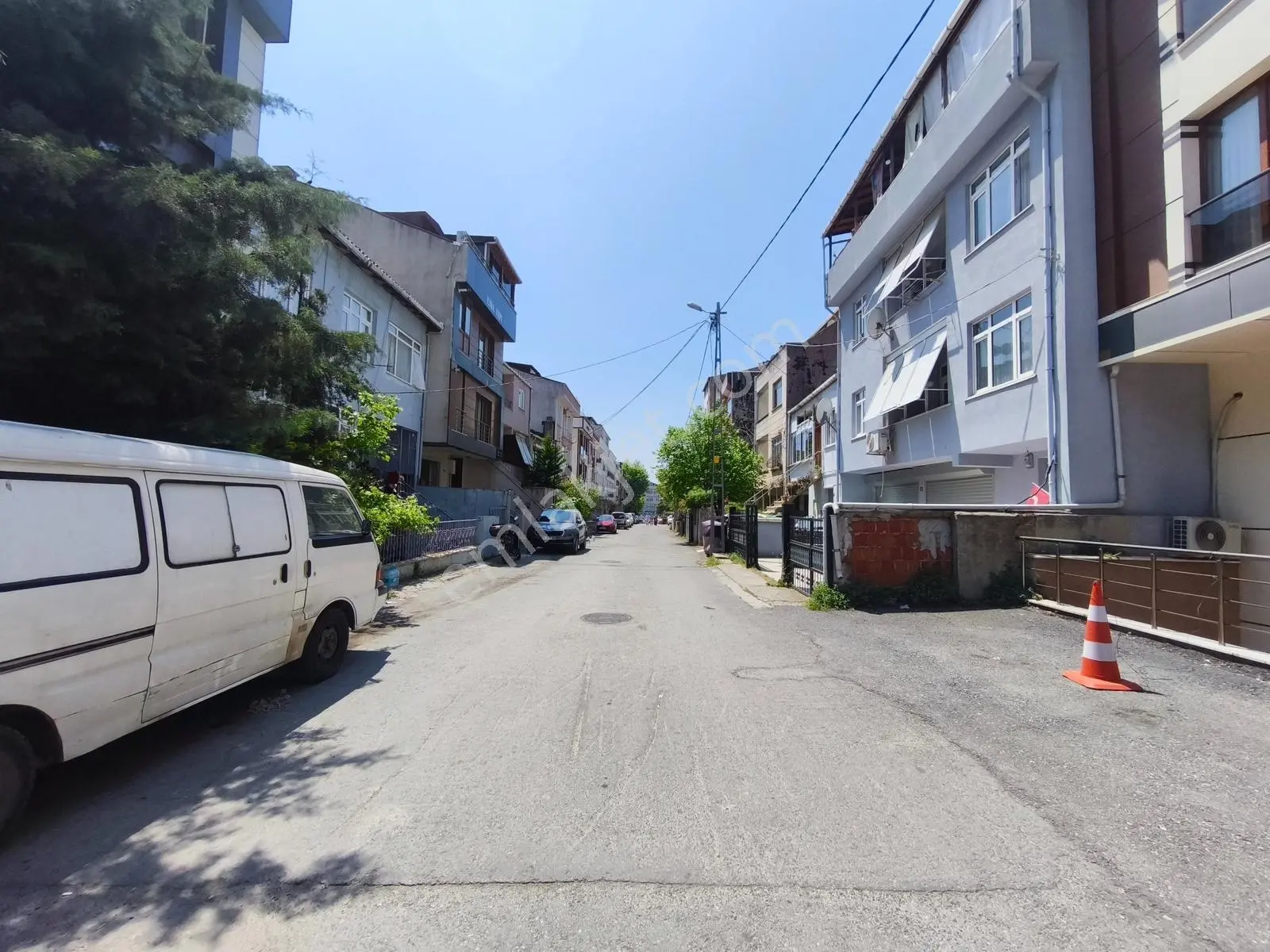 Fırsat Esatpaşanın Kalbinde Geniş Nezih Sokakta Arakat 2+1 Daire - Görsel 2