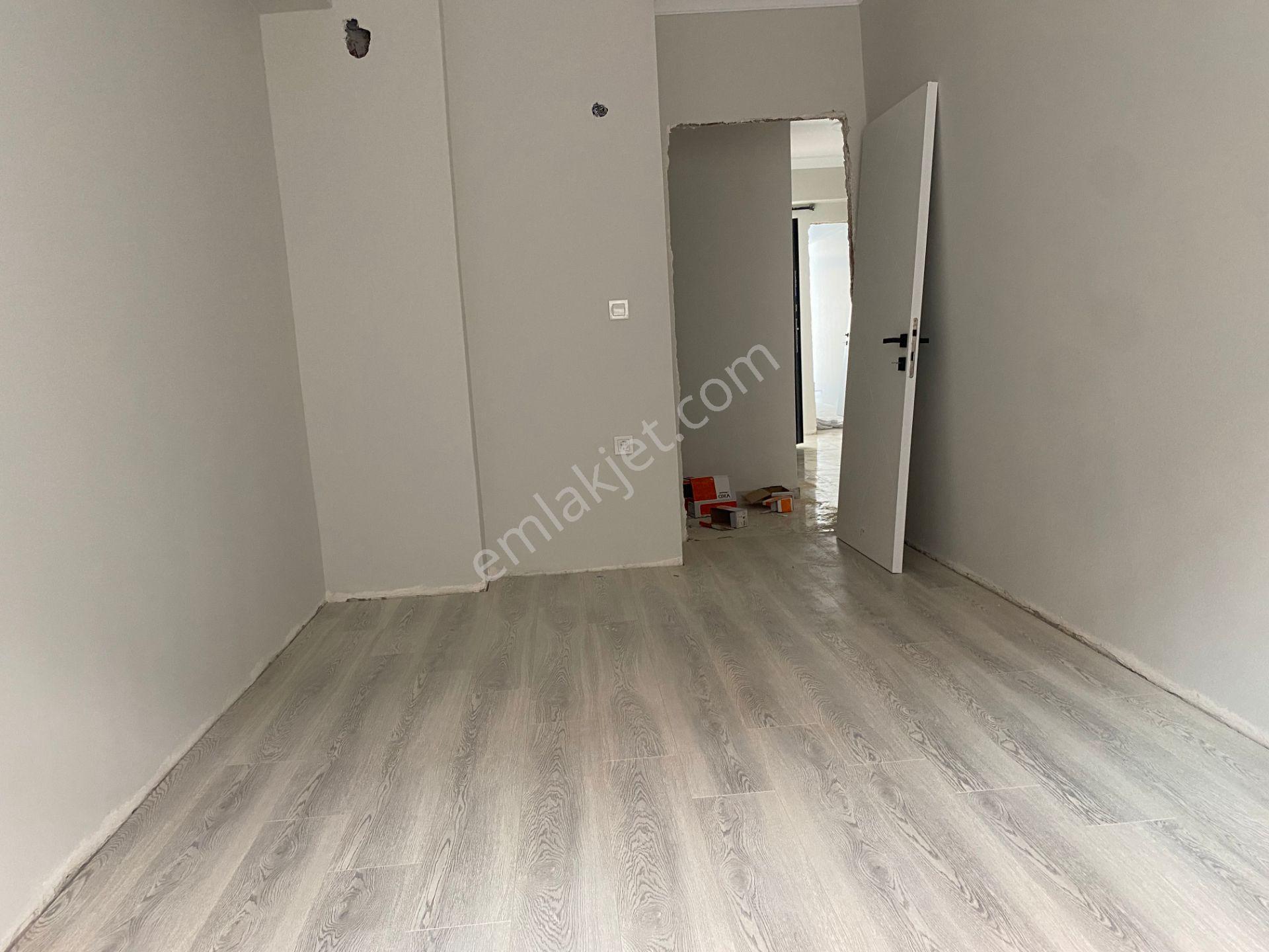 Avrupa Emlak Tan Esenler Tabya Fatih Mah 84m² 2+1 4.kat,asansörlü,tapusu Hazır,satılık Daire - Görsel 7