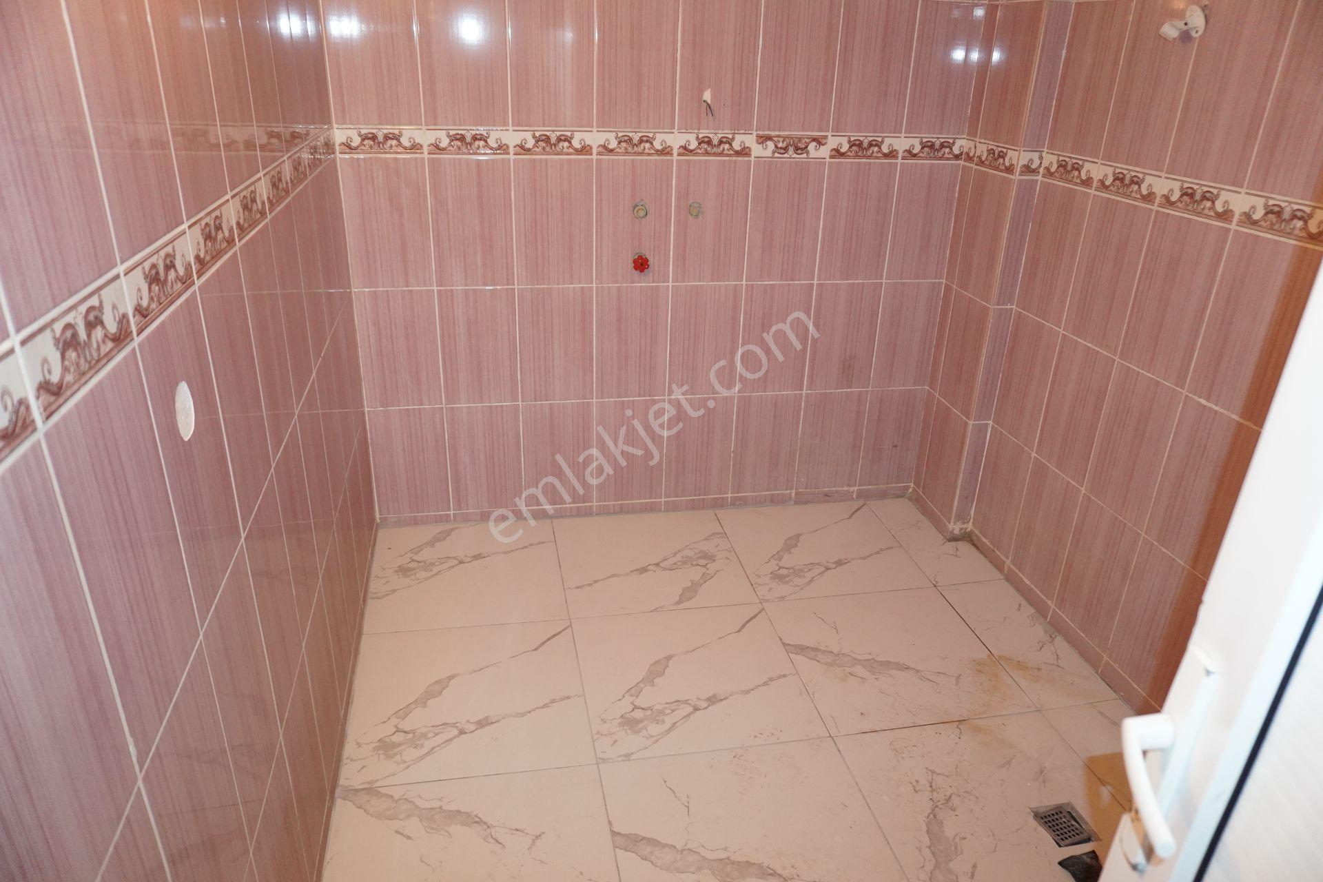 Menemen Asarlıkda Kiralık Geniş2+1 Bakımlı Balkonlu Çiğliserkan - Görsel 21