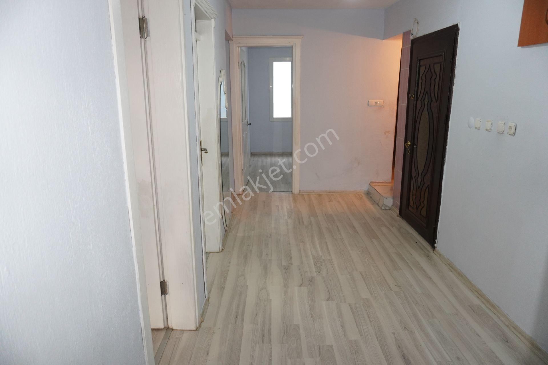 Menemen Asarlıkda Kiralık Geniş2+1 Bakımlı Balkonlu Çiğliserkan - Görsel 23