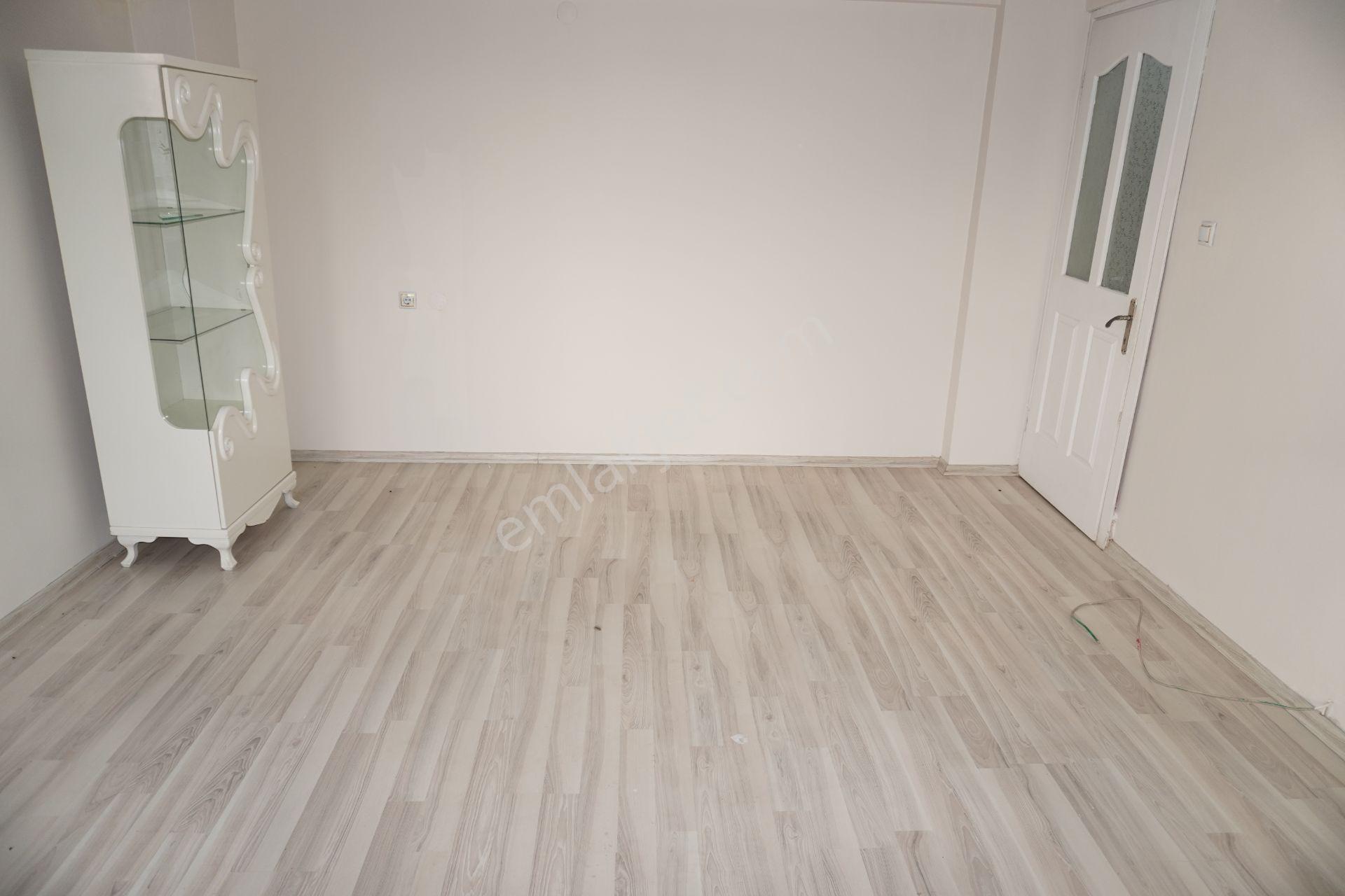 Menemen Asarlıkda Kiralık Geniş2+1 Bakımlı Balkonlu Çiğliserkan - Görsel 9