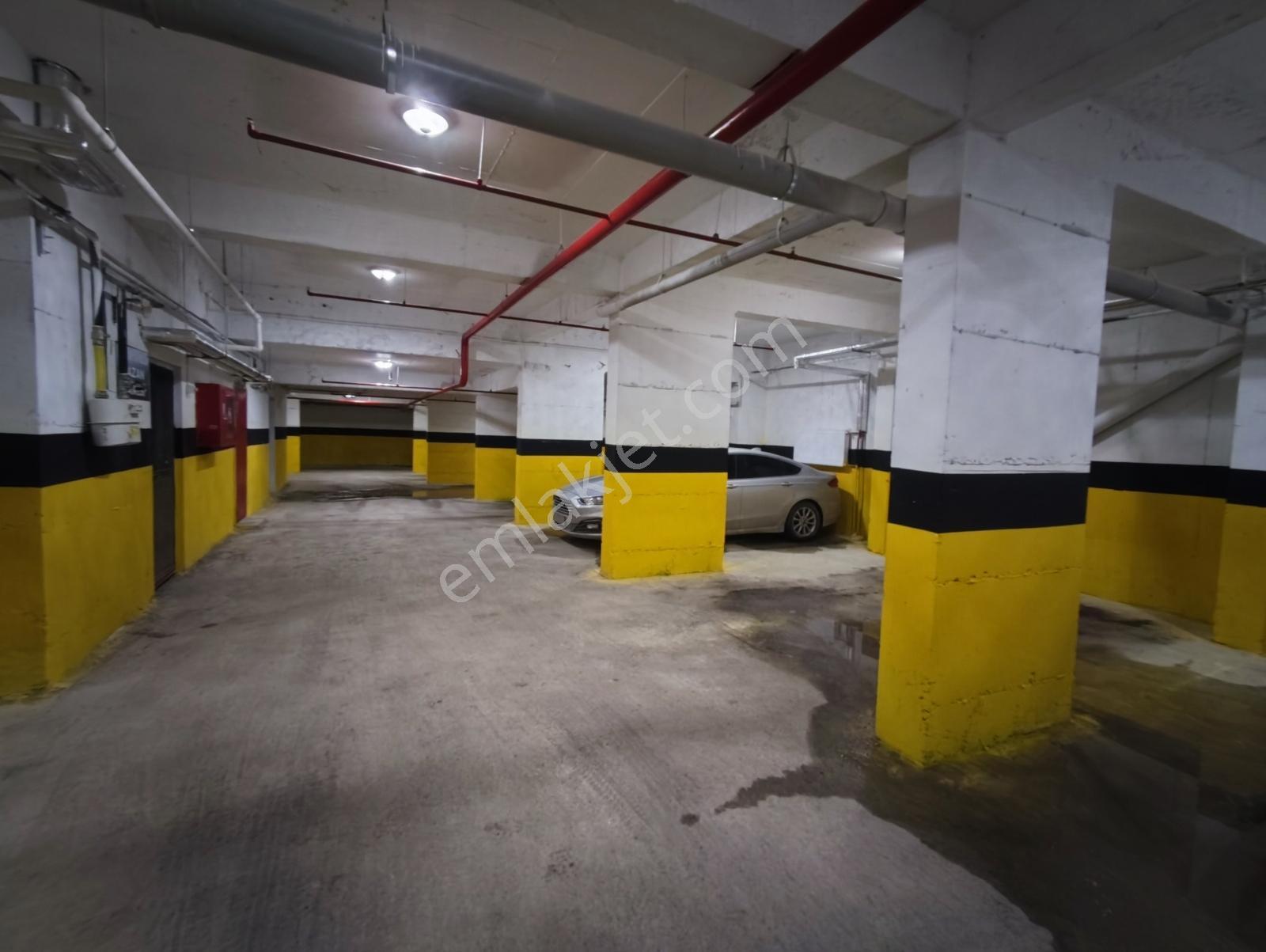 Saraybosna Kuzey Plaza'da 3+0 Kiralık Ve Satılık Büro Ve Ofisler - Görsel 8