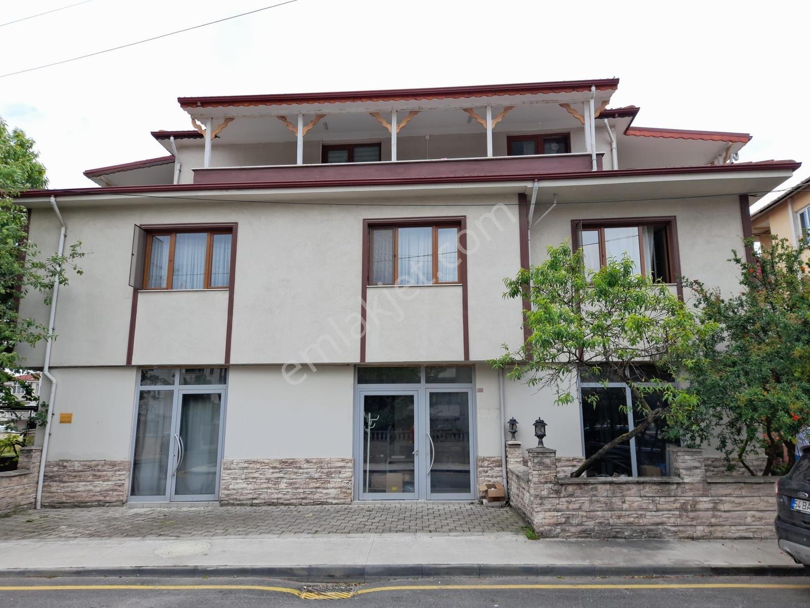 Sakarya Merkez De 290m2 Arsa İçerisinde 2 Ev 2 Dükkan - Görsel 19