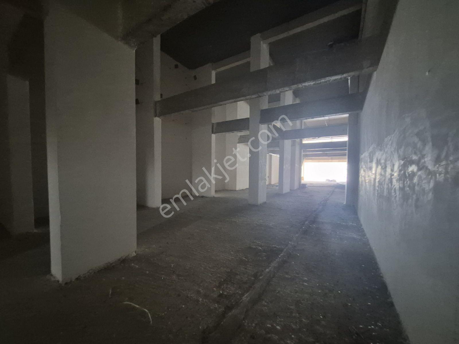 Ahi Mesut Bulvarı Üzeri Kiralık 970m² Dükkan - Görsel 12