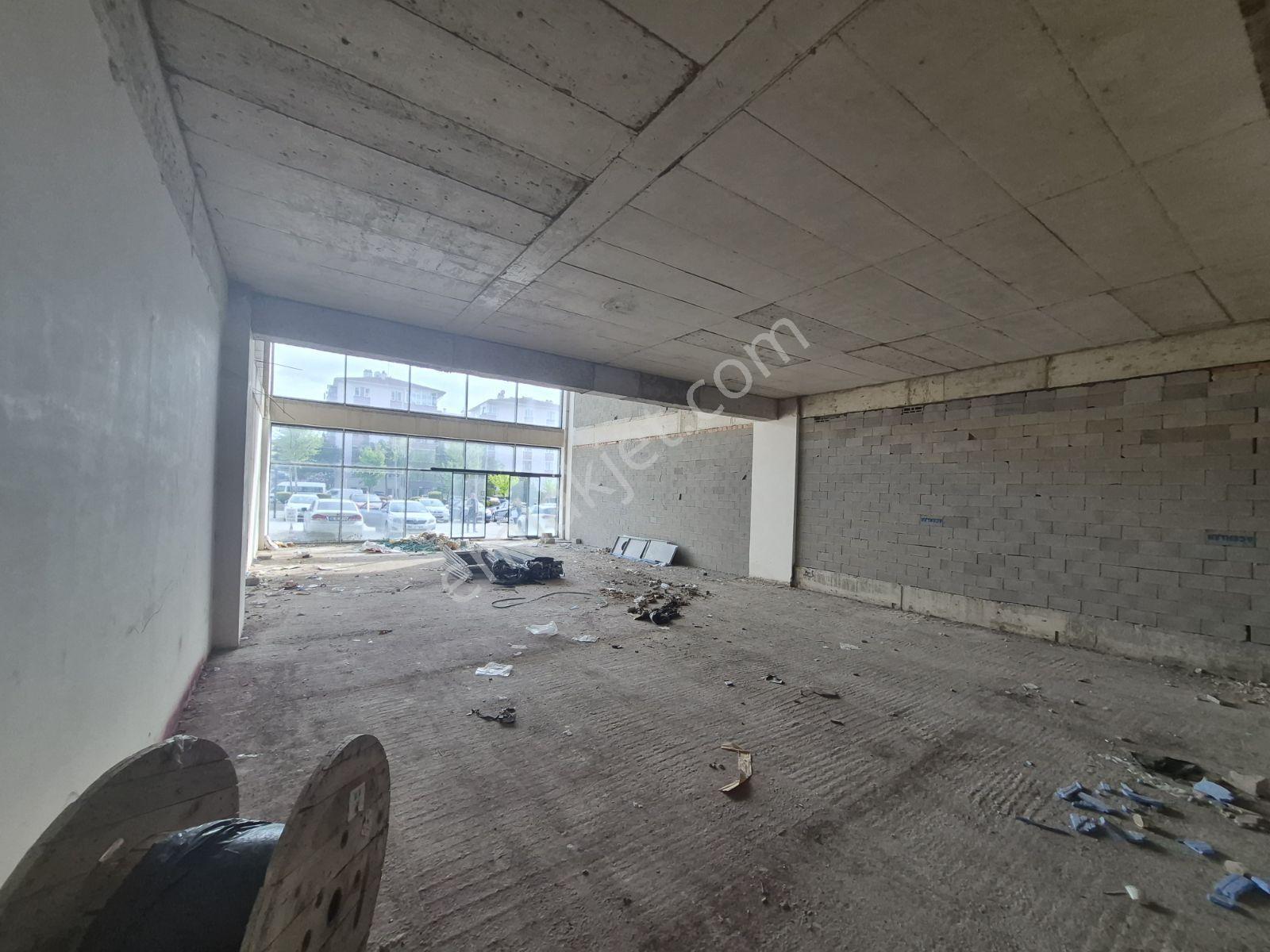 Ahi Mesut Bulvarı Üzeri Kiralık 970m² Dükkan - Görsel 26