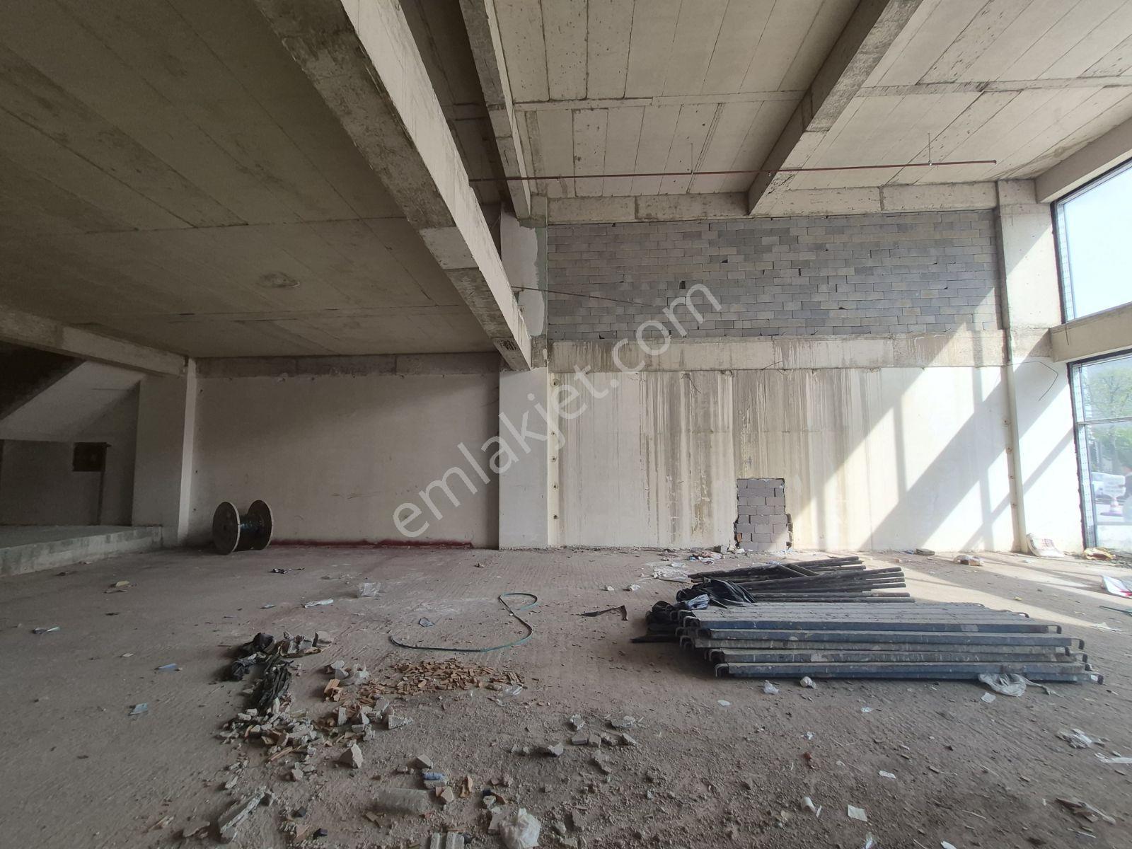Ahi Mesut Bulvarı Üzeri Kiralık 970m² Dükkan - Görsel 20