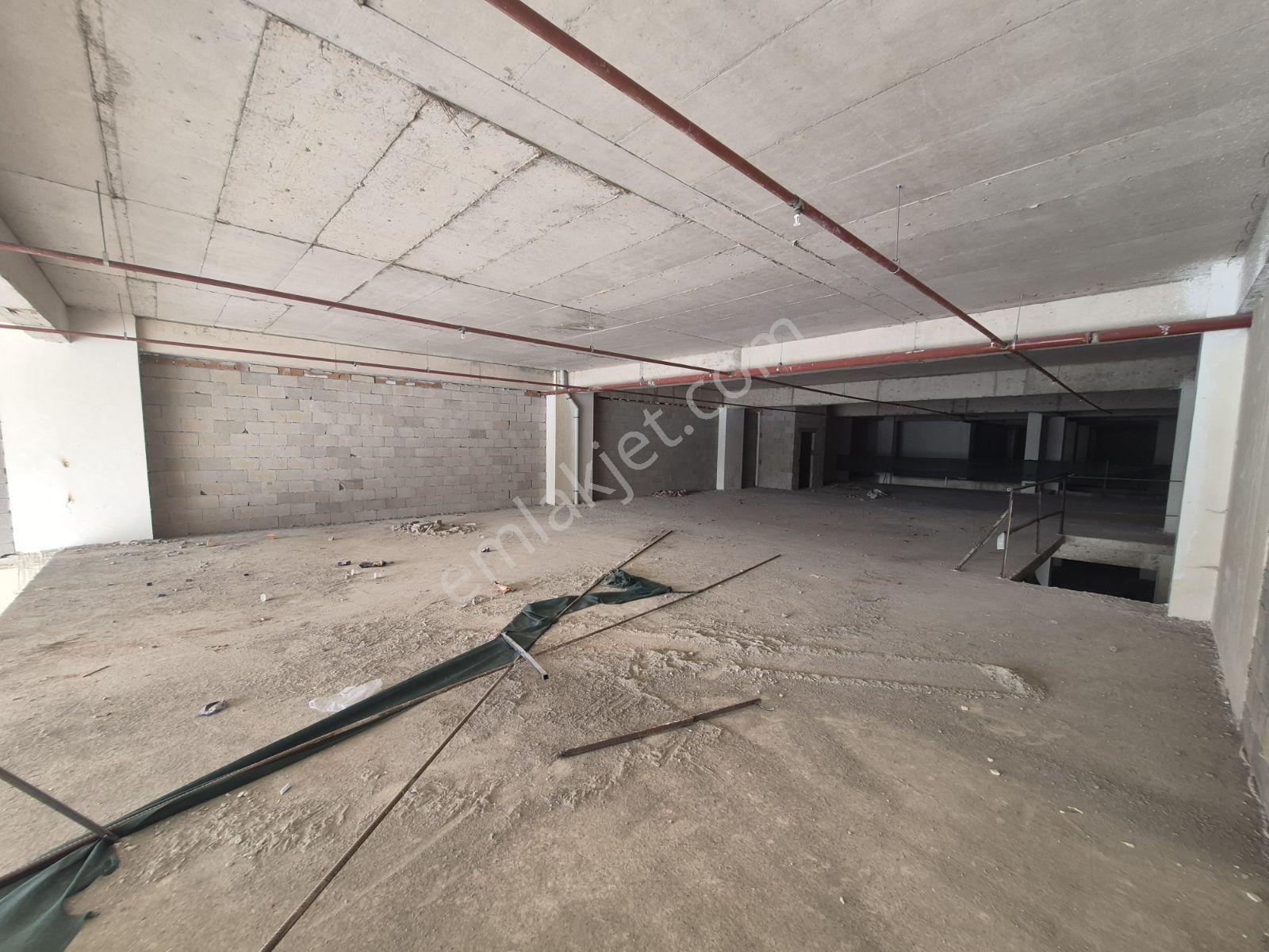 Ahi Mesut Bulvarı Üzeri Kiralık 970m² Dükkan - Görsel 31