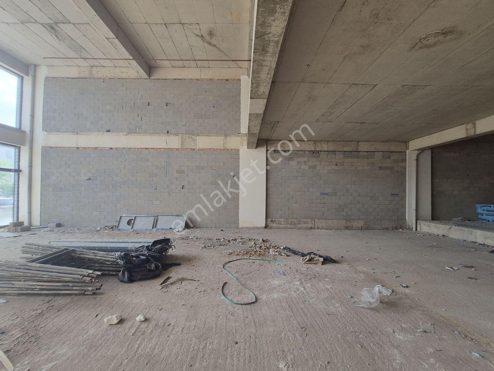 Ahi Mesut Bulvarı Üzeri Kiralık 970m² Dükkan - Görsel 8