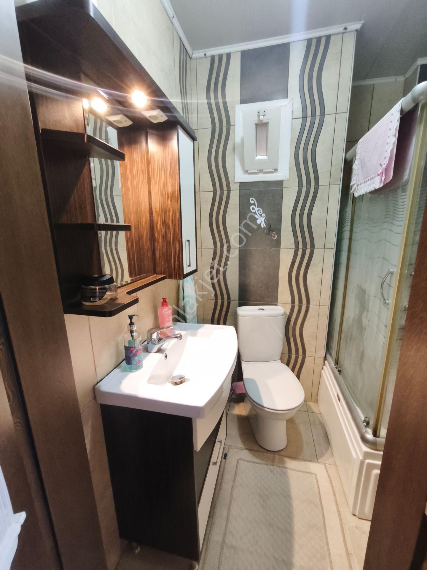 Eyüp Nişancı Metrobüse 3 Dk / 2+1 / 85m2 / Manzaralı / Temiz / Krediye Uygun Daire - Görsel 25