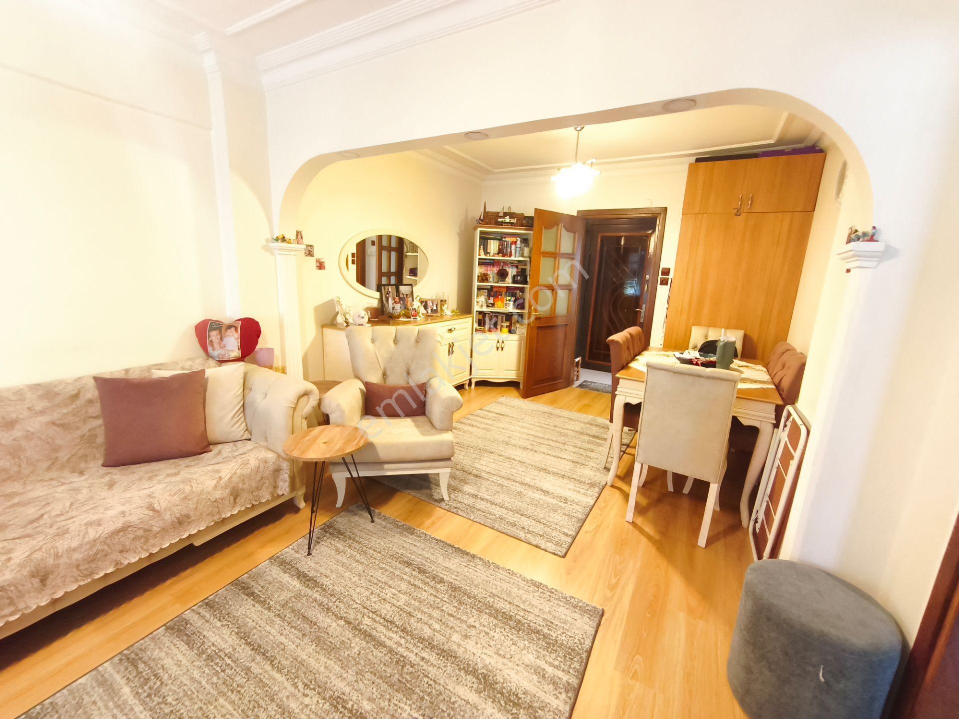 Eyüp Nişancı Metrobüse 3 Dk / 2+1 / 85m2 / Manzaralı / Temiz / Krediye Uygun Daire - Görsel 3