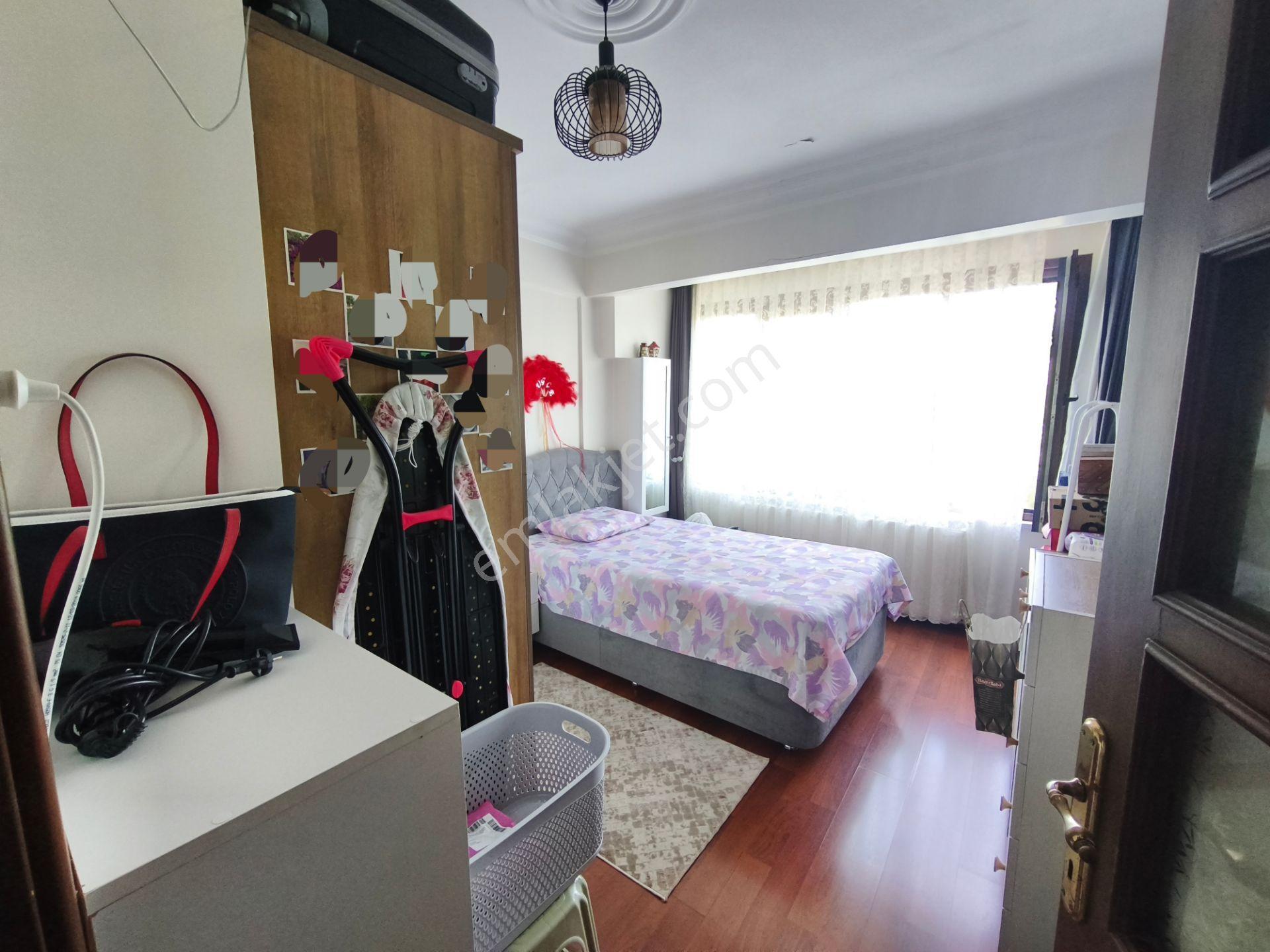 Eyüp Nişancı Metrobüse 3 Dk / 2+1 / 85m2 / Manzaralı / Temiz / Krediye Uygun Daire - Görsel 12