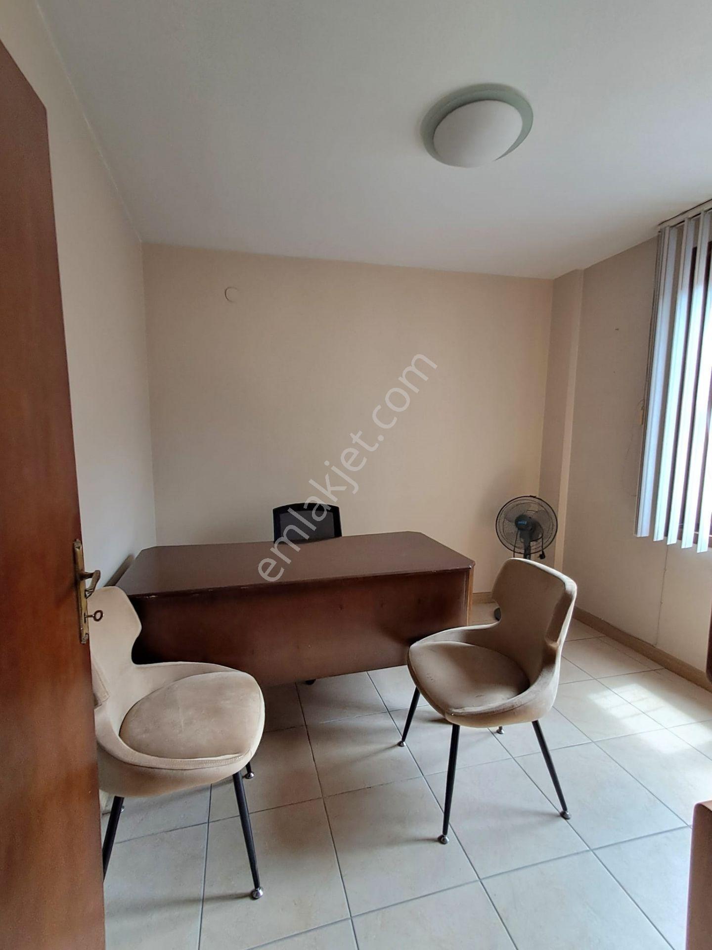 Emek 8. Cadde Üzeri Ön Cepheli Metroya Yakın 2+1 +sekreterya Yeri Kiralık Ofis -işyerine - Görsel 6