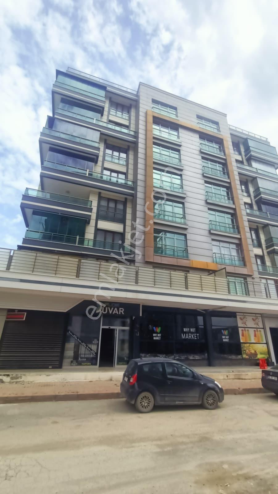 Turkuazdan Yeşilyurt Mah.sinde Çevre Yoluna Yakın Kiralık Dükkan