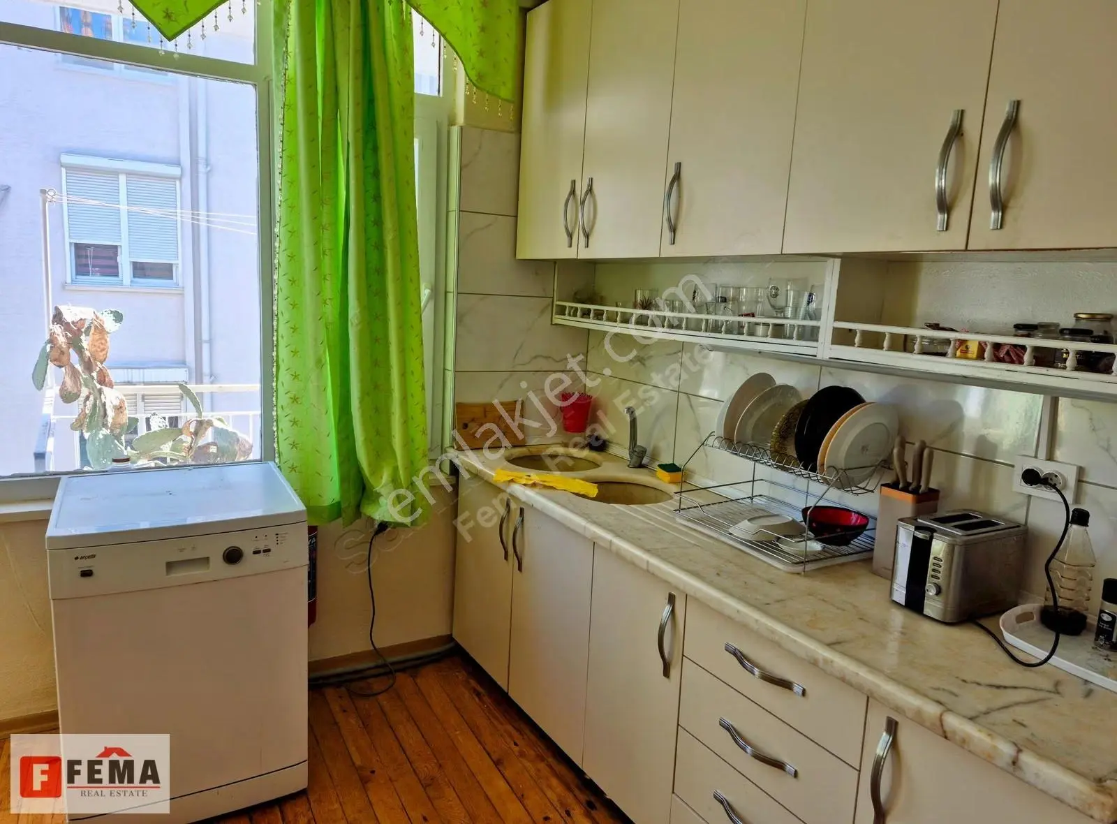 Bahçelievler'de, Ara Kat, Asansörsüz Eşyalı 1+1 Kiralık Daire - Görsel 18