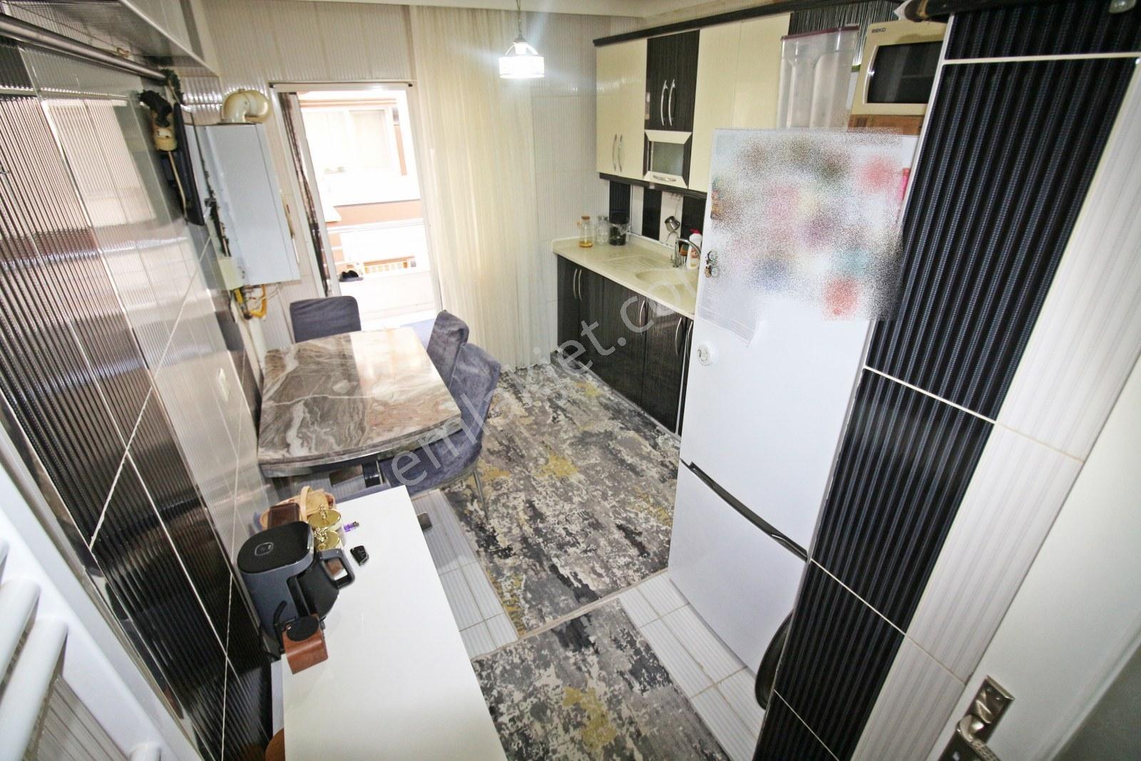 Gamze Emlak'tan Malazgirt'te Ara Katta Full+full Yapılı Daire!