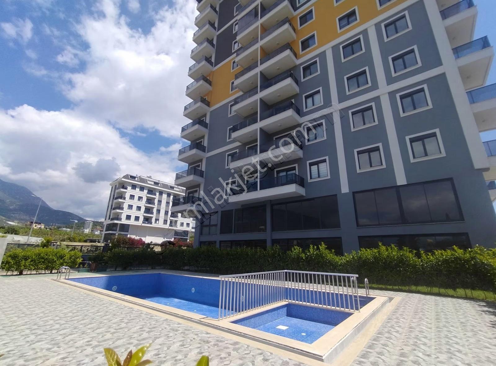 Lüks Site İçinde Eşyasız Deniz Manzaralı Kiralık Daire - Görsel 13