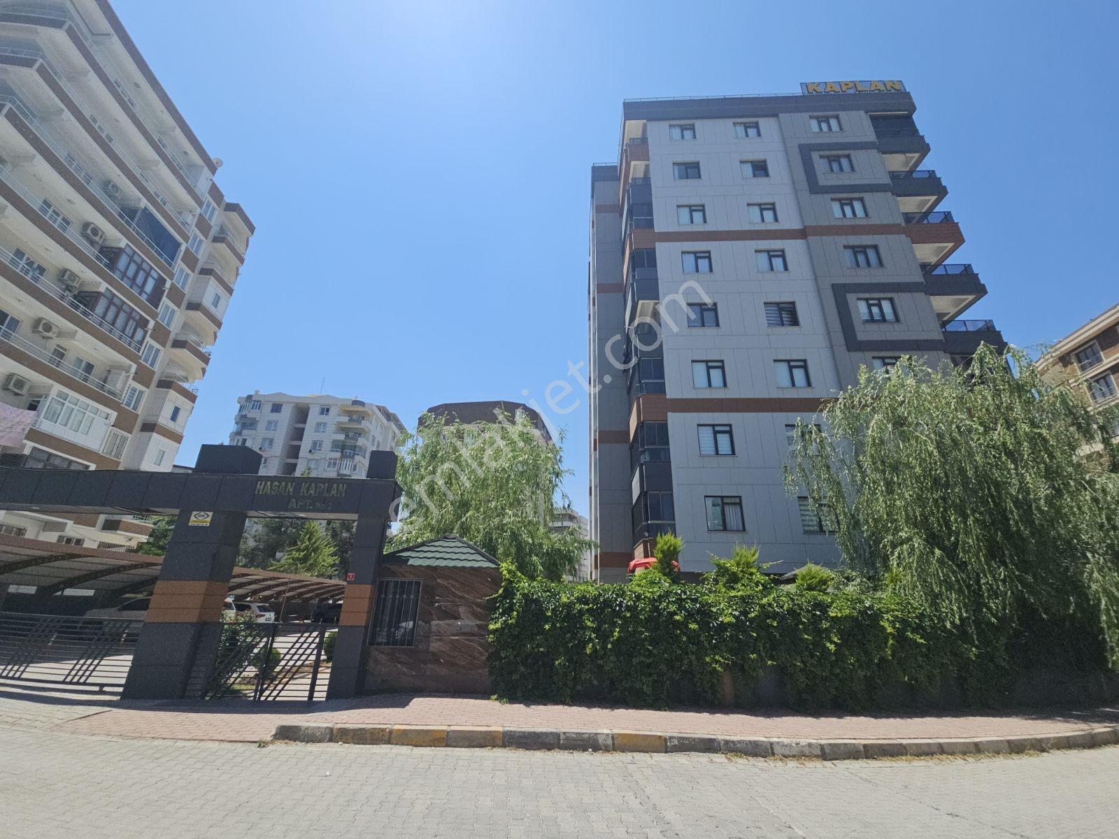 Ulaş Emlaktan Şenevlerde Satılık 4+1 Lüks Daire - Görsel 35