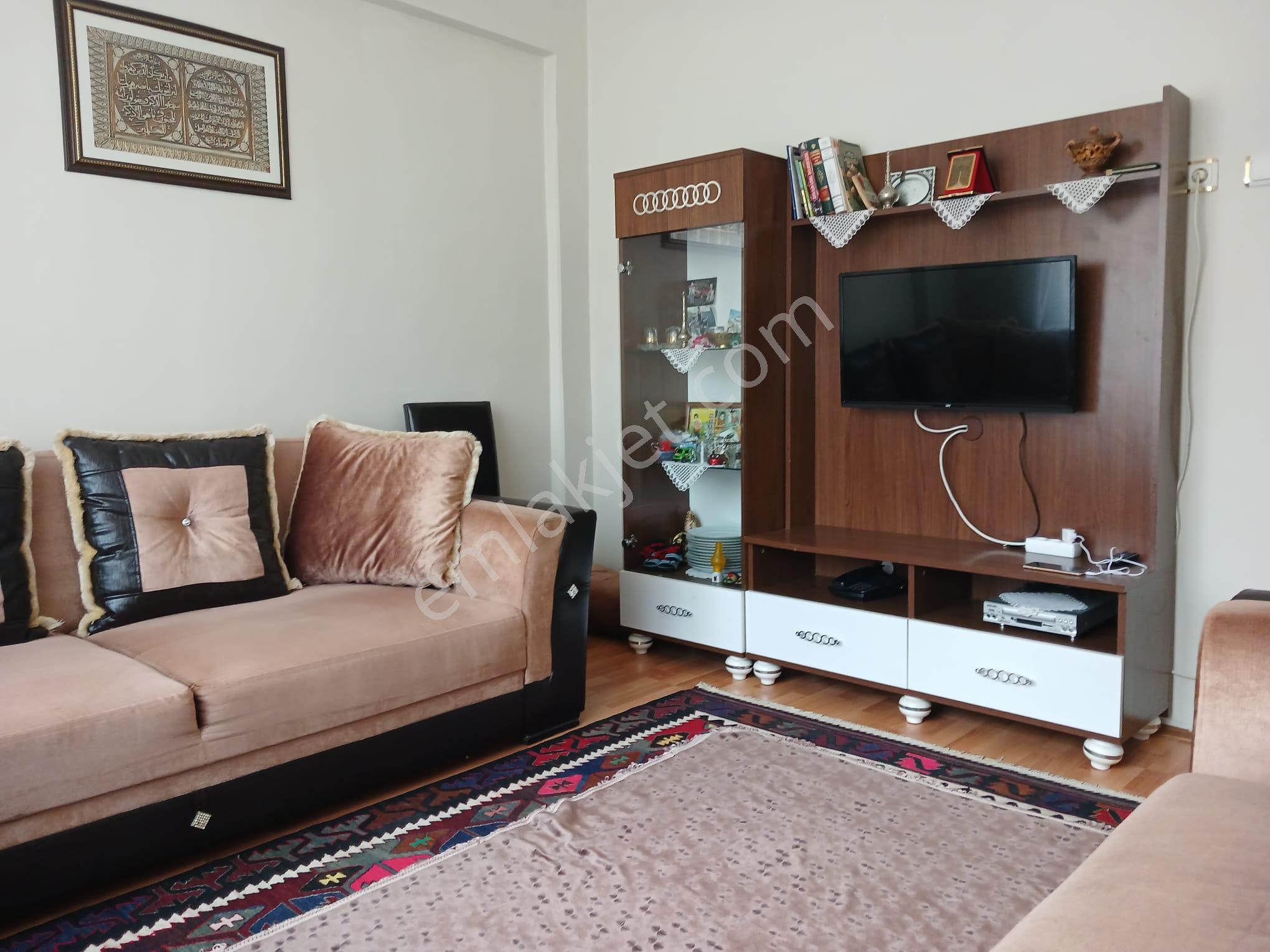 Işıklar Mahallesinde Çarşıya Yakın Satılık 2+1 Daire - Görsel 17