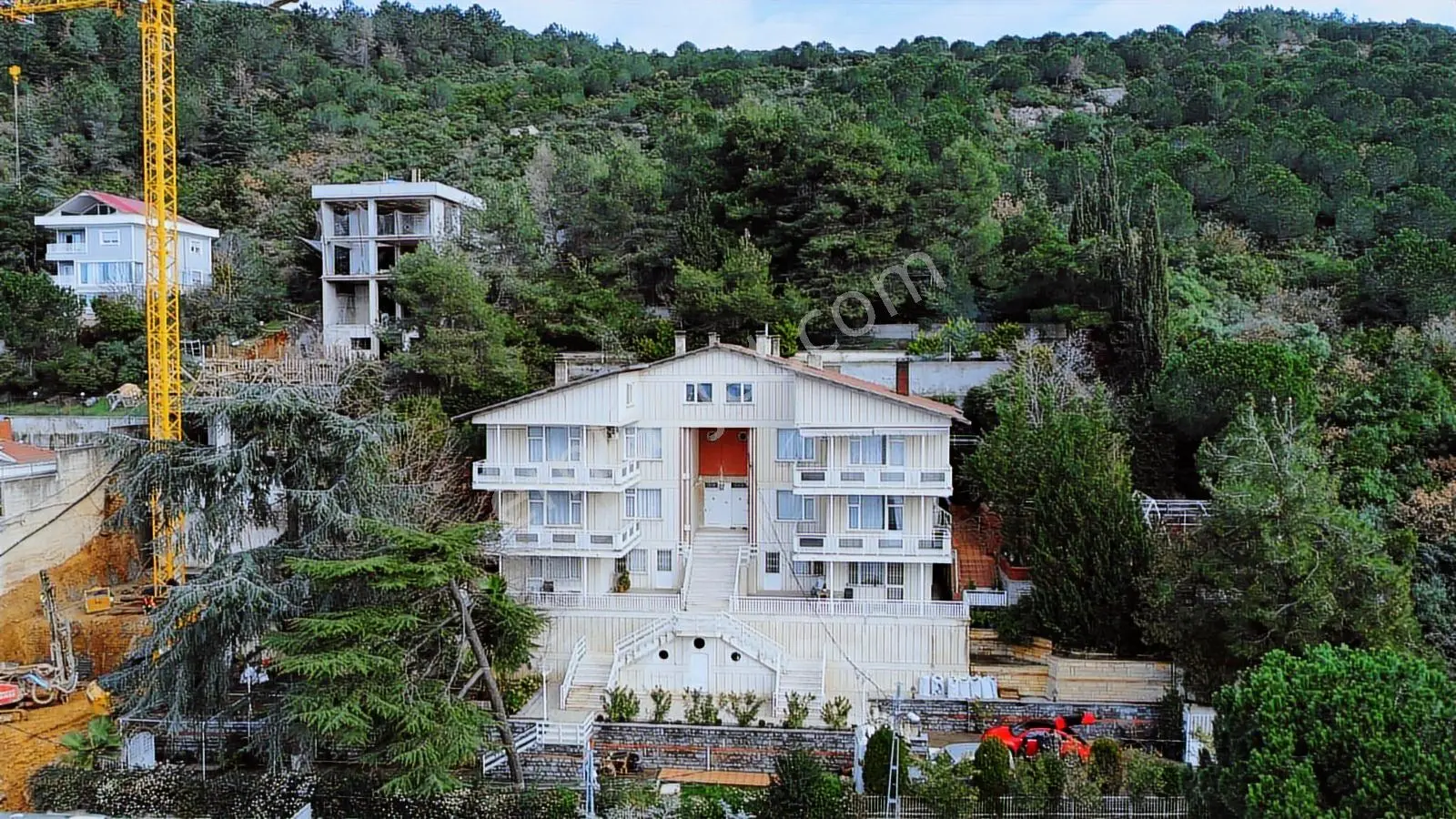 Ormanla Komşu, Kesintisiz Adalar Manzaralı 1200m2 İkiz Villa' - Görsel 4