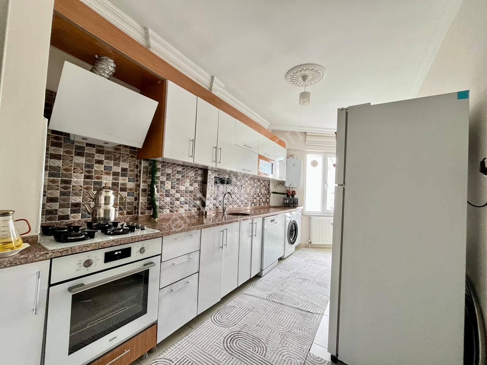 Amazon'dan Büyükşehir Belediye Civarı 2+1 Satılık Daire - Görsel 2