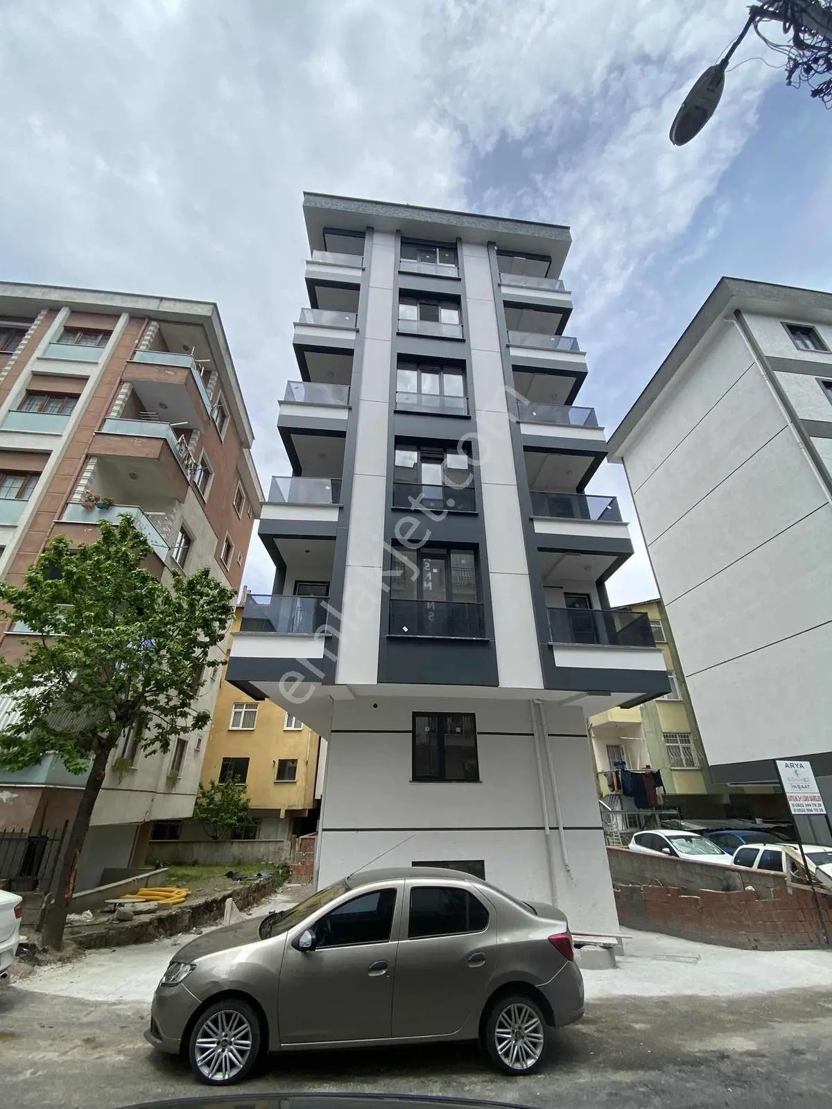 Cumhuriyet Mahallesinde Tapu Masrafsız 2+1 Sıfır Ara Kat Daire