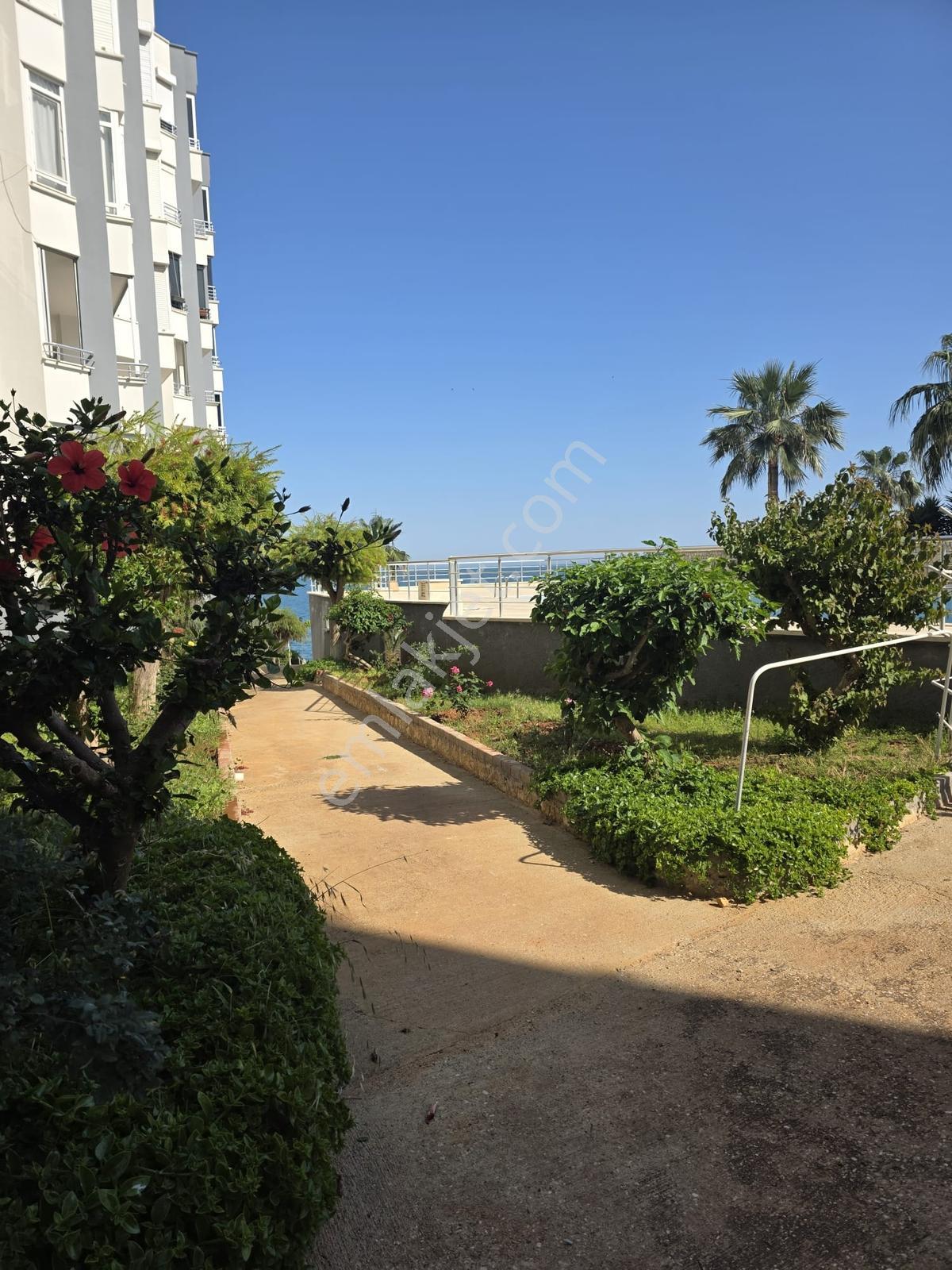Mersin Erdemli Ayaş Kumkuyuda Satılık Denize Sıfır Yazlık - Görsel 19
