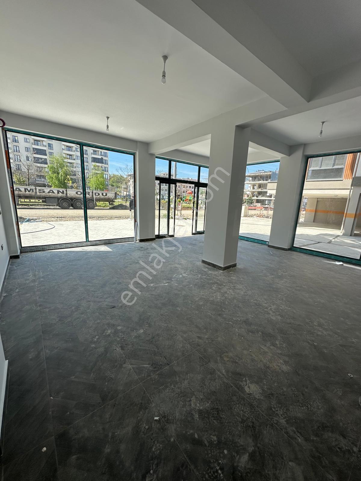 Ordu Hekimoğlu Emlak'tan Cumhuriyet Mh 80 M2 Kiralık Dükkan - Görsel 4