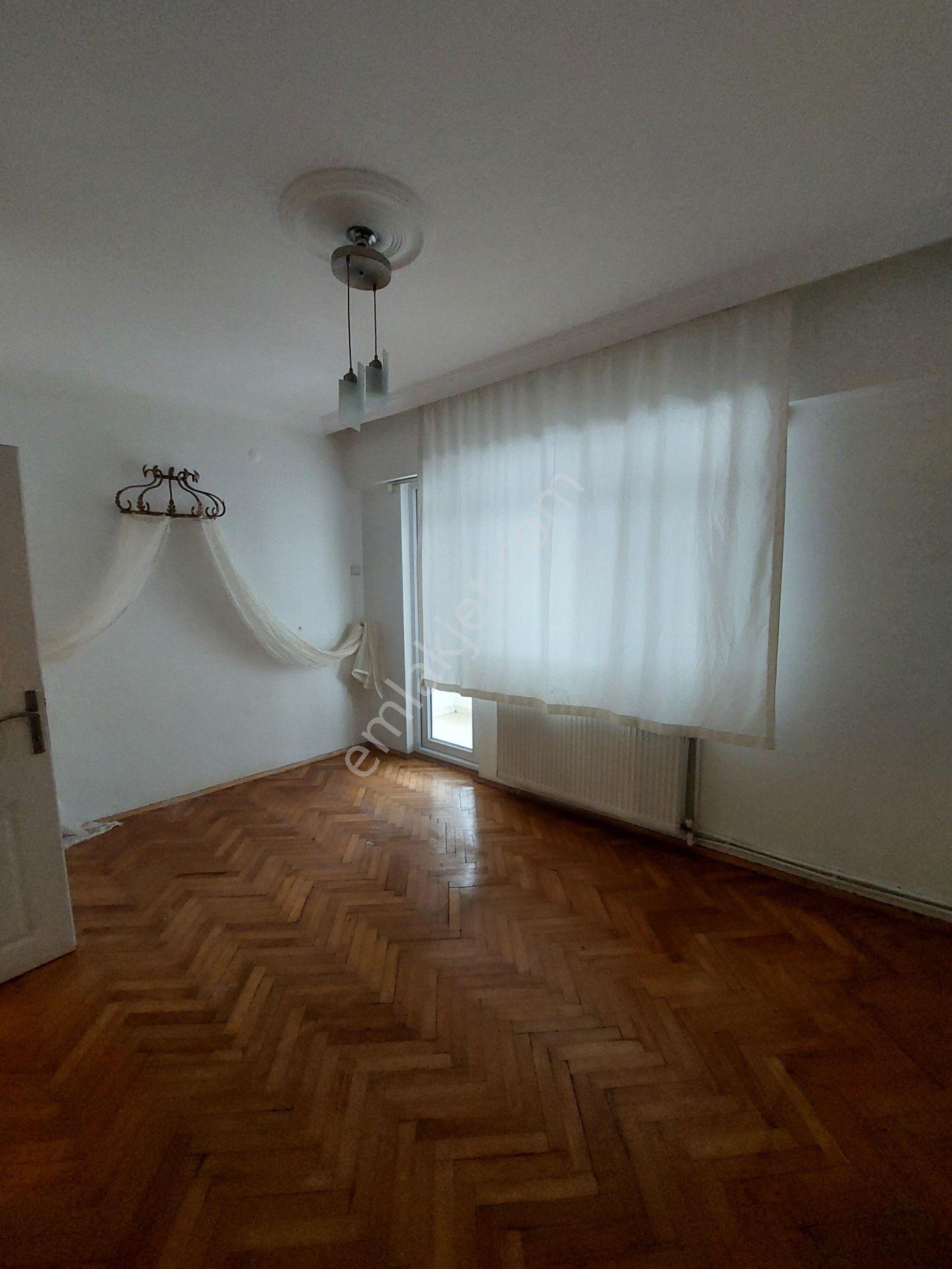 Yıldız Gayrimenkul'den Katlı Pazar Arkası Kiralık 1.kat Daire - Görsel 6
