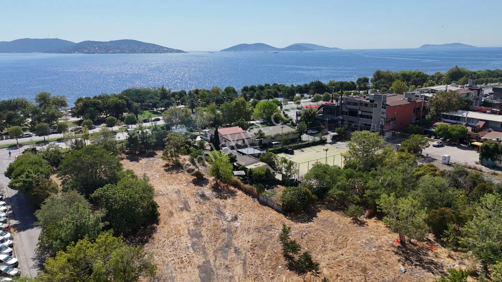 Kordonboyu Sahilinde İmarlı Eşsiz Parselde 11.240m2 Satılık Arsa - Görsel 2