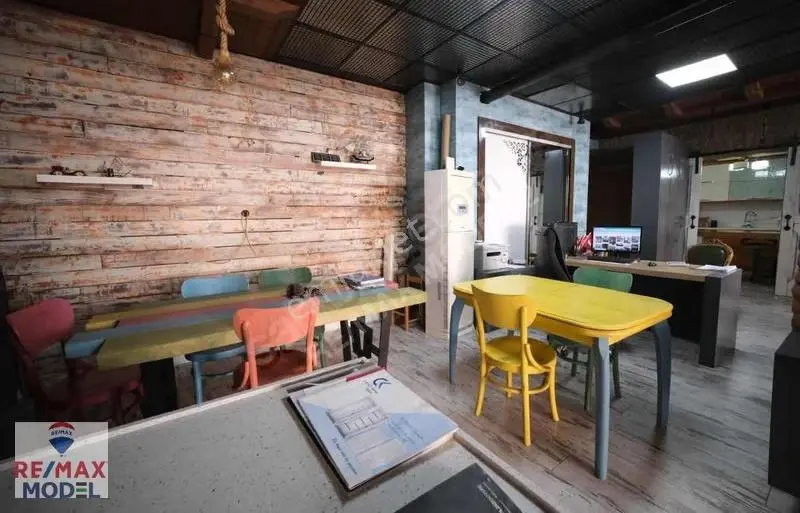 Remax Model Den Akkonak Parkı Yakını 105m² Satılık Dükkan - Görsel 9