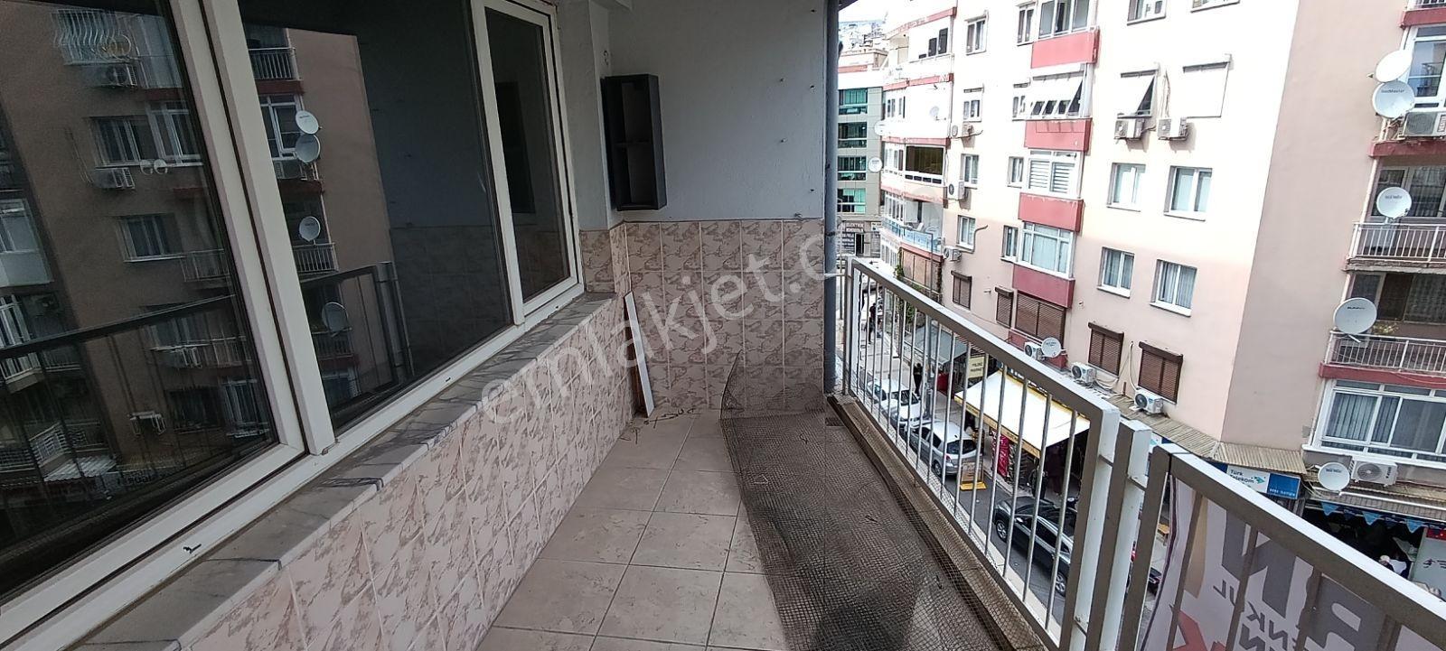 İzmir Bornova Ergenede Geniş Satılık 2+1 Daire - Görsel 15