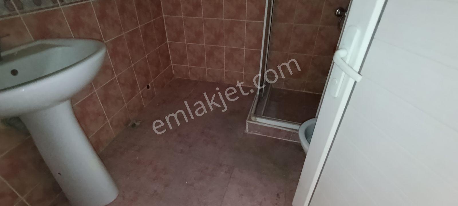 İzmir Bornova Ergenede Geniş Satılık 2+1 Daire - Görsel 2