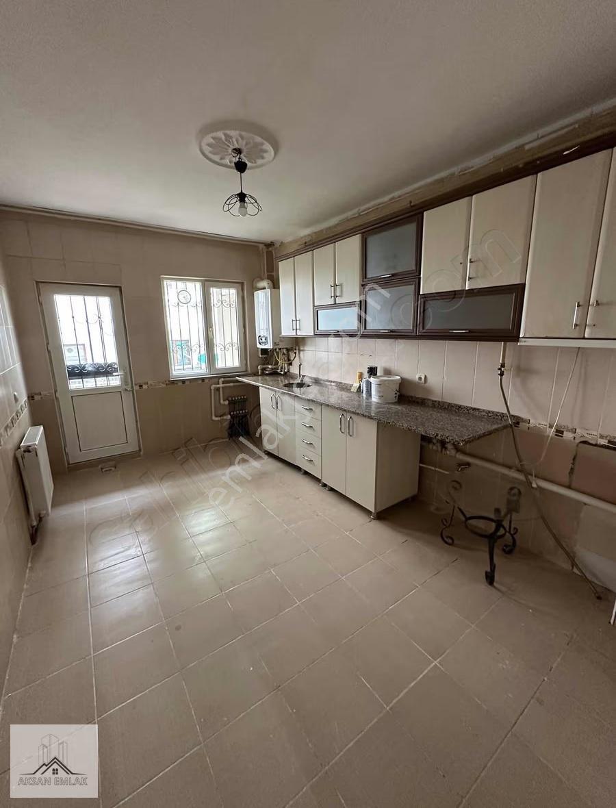 Aksan Emlak'tan Sularbaşı Mah. Kiralık Bakımlı 3+1 Daire!