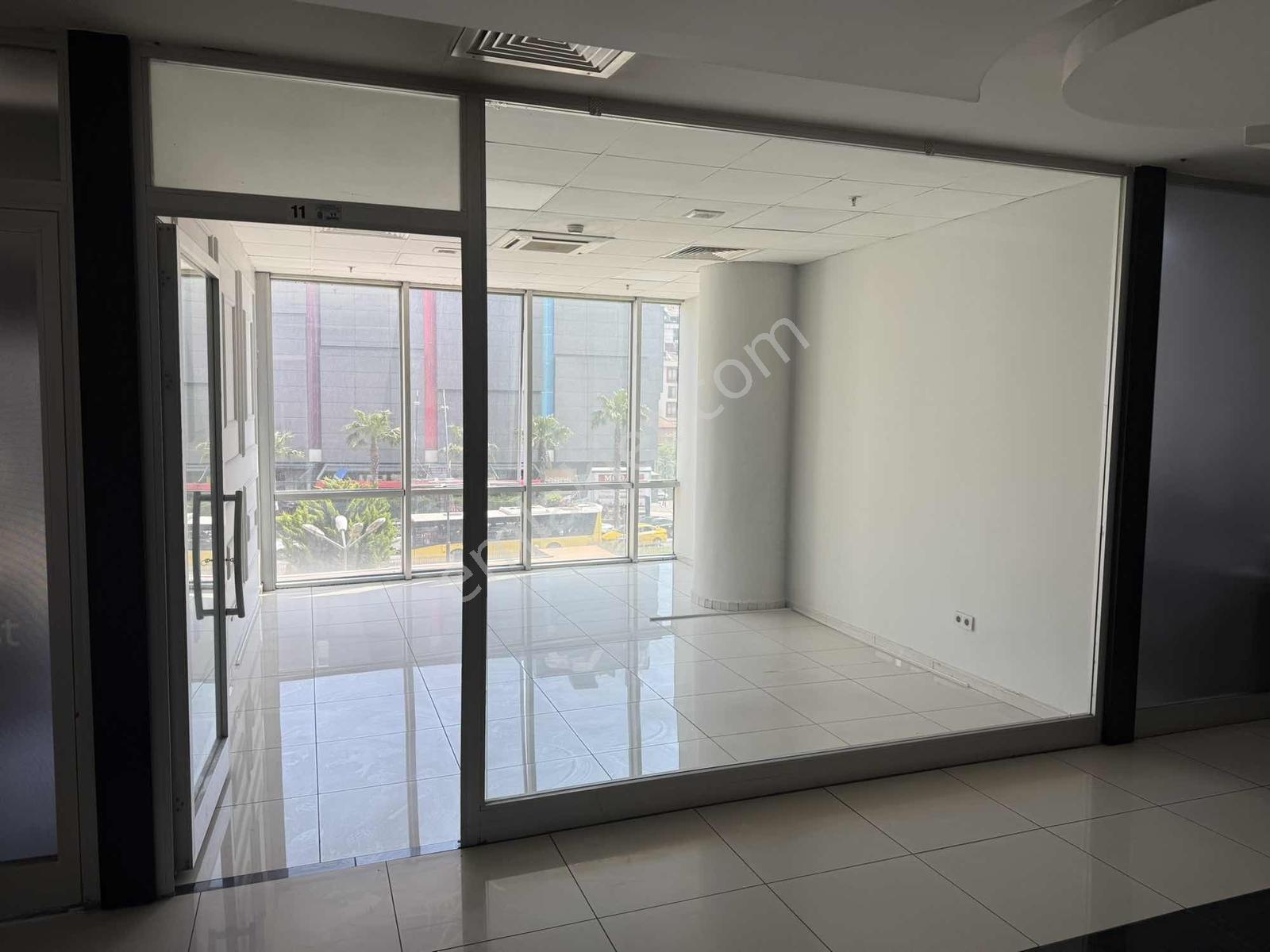 Alibeyköy Merkezde Kiralık Fırsat Dükkan. - Görsel 3